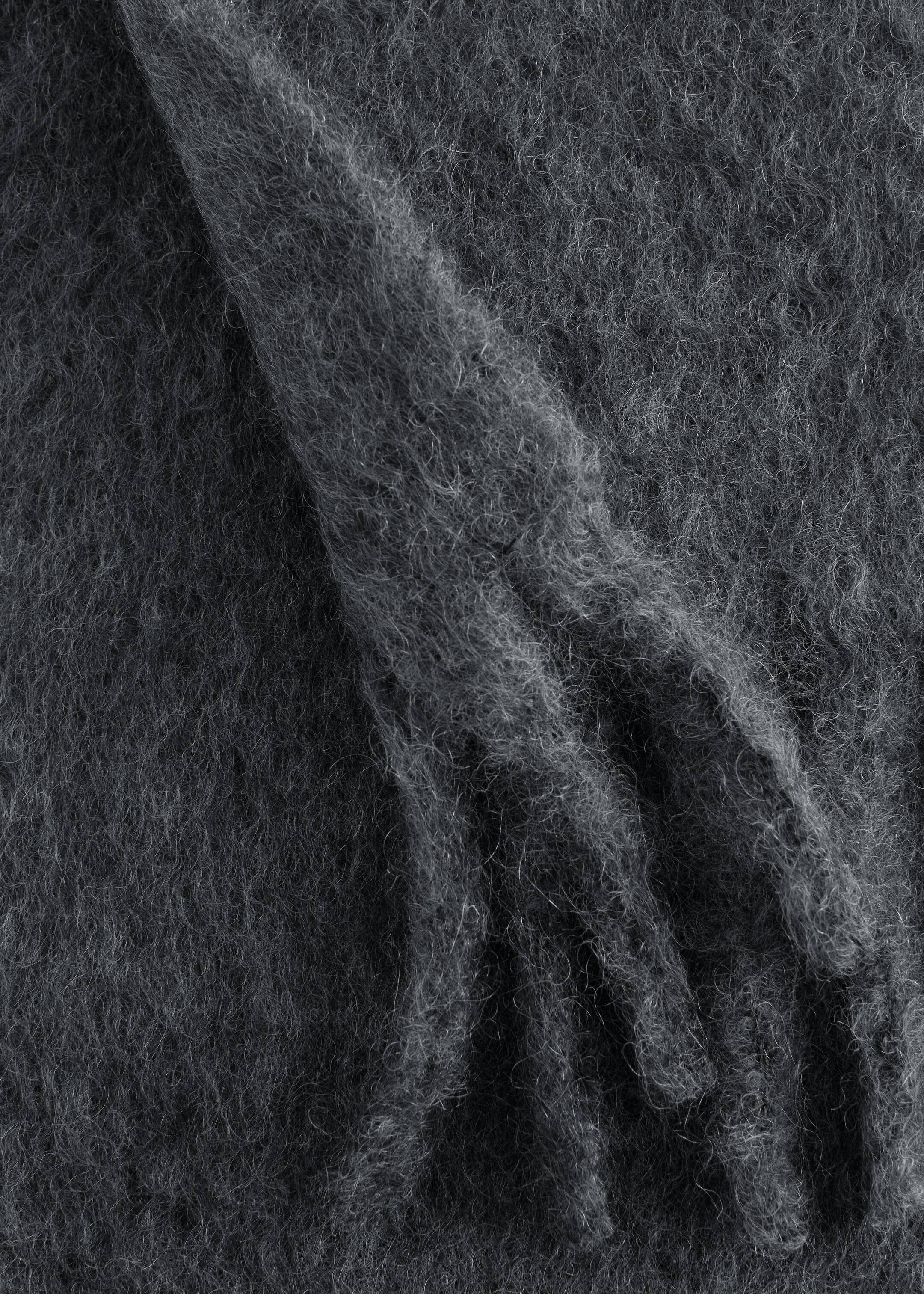 Näytä suurempi kuva: Suuri mohairsekoitehuivi - Meleerattu tummanharmaa - NAISET | H&M FI 3