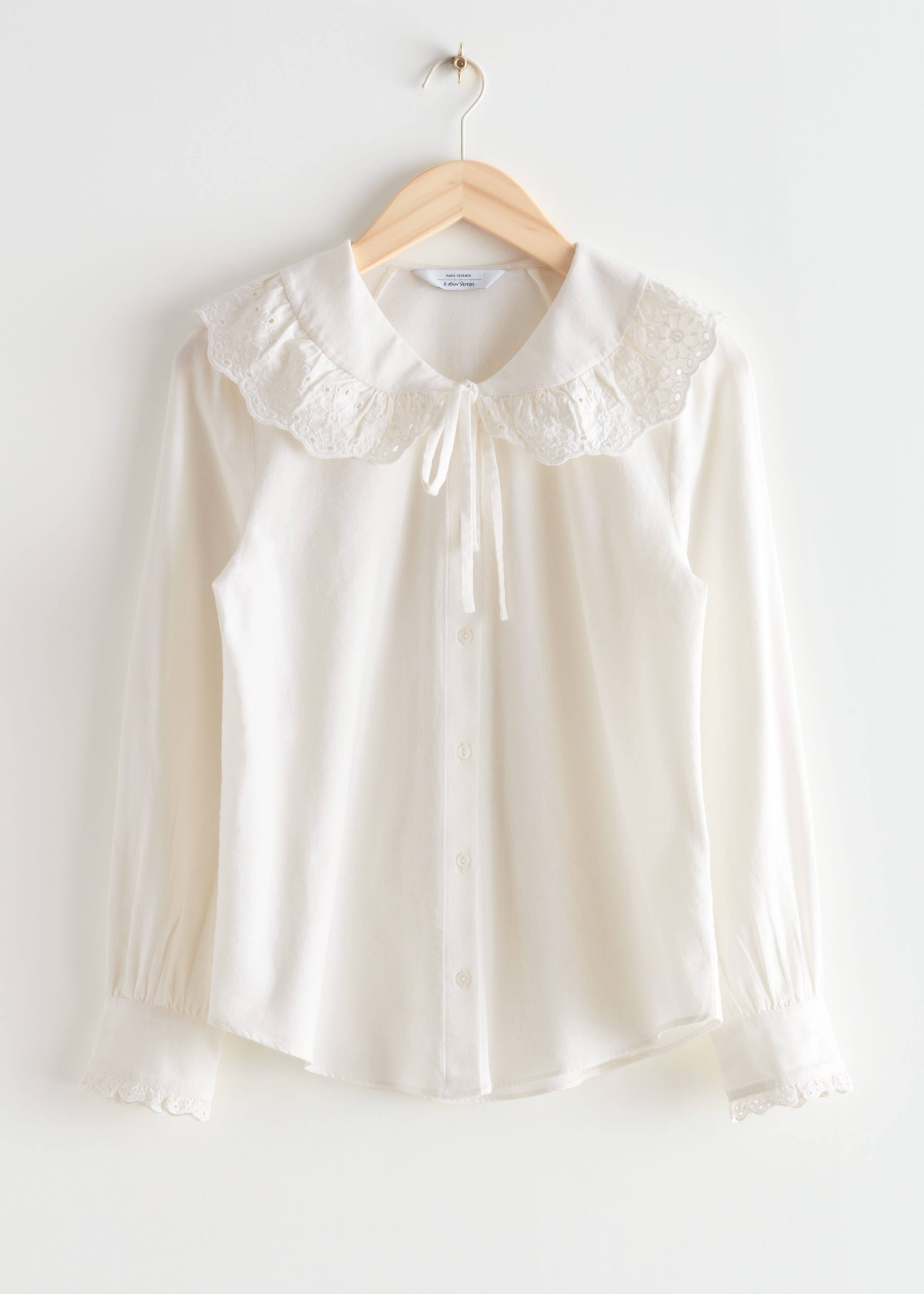 Scalloped Embroidery Blouse - White - Natura morta