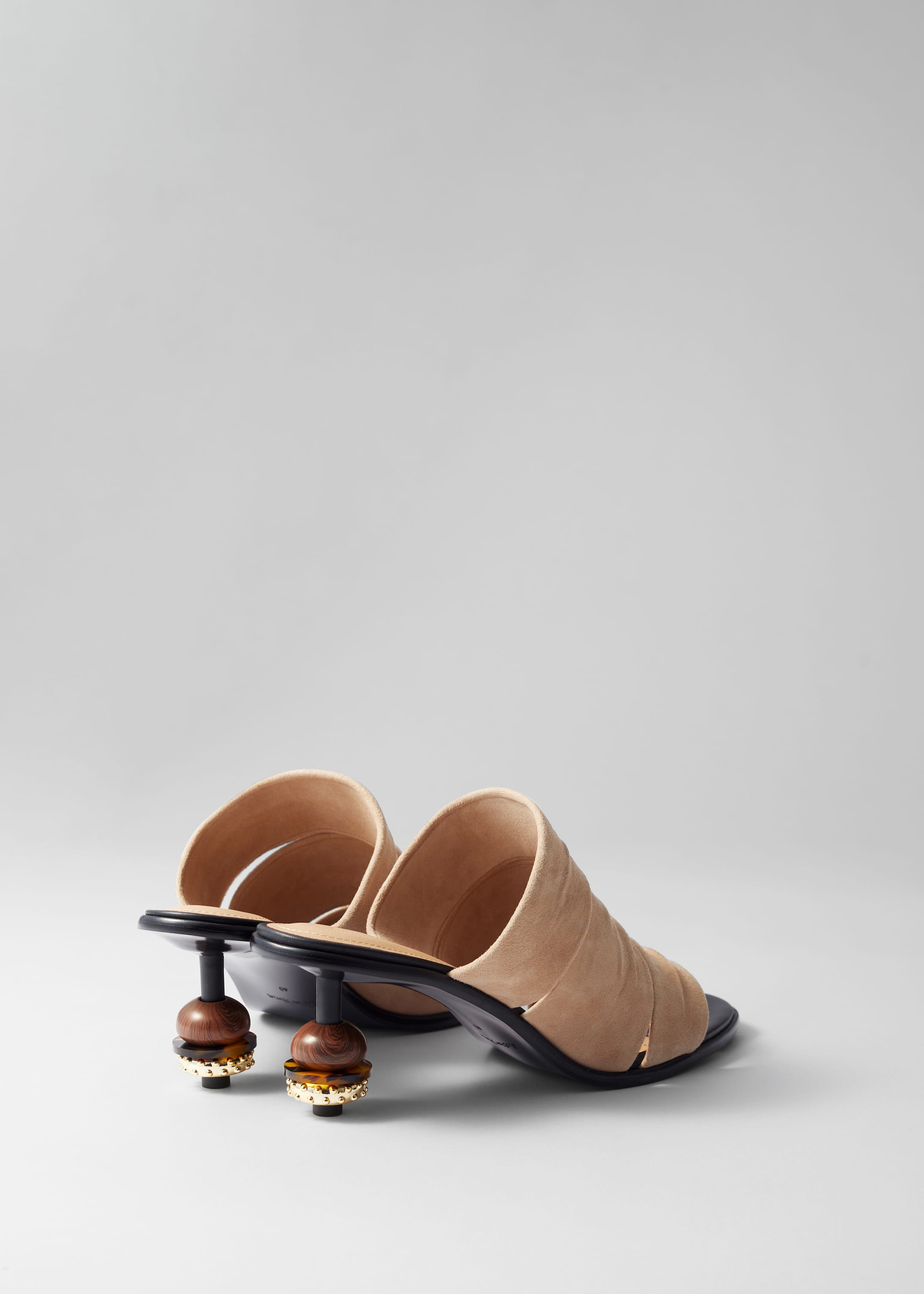 Προβολή μεγαλύτερης εικόνας: Δερμάτινα Mules με Διακοσμητικές Χάντρες - Μπεζ - Ladies | H&M GR 4