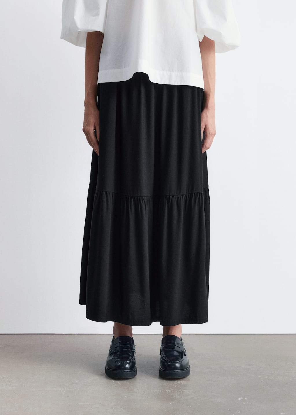 Image of Tiered Midi Skirt