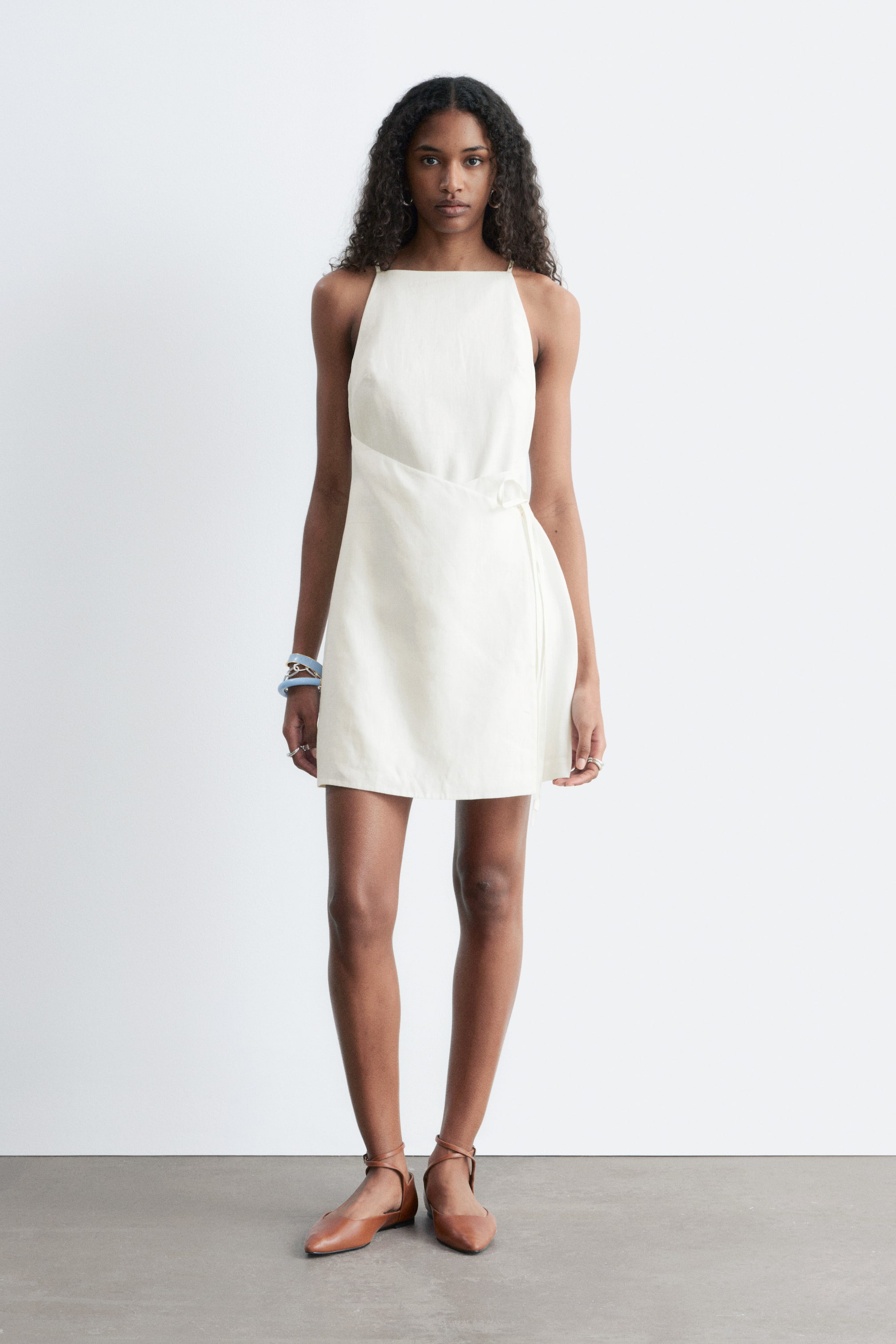 Größeres Bild ansehen: Minikleid aus Leinen - Weiß - Ladies | H&M DE 1