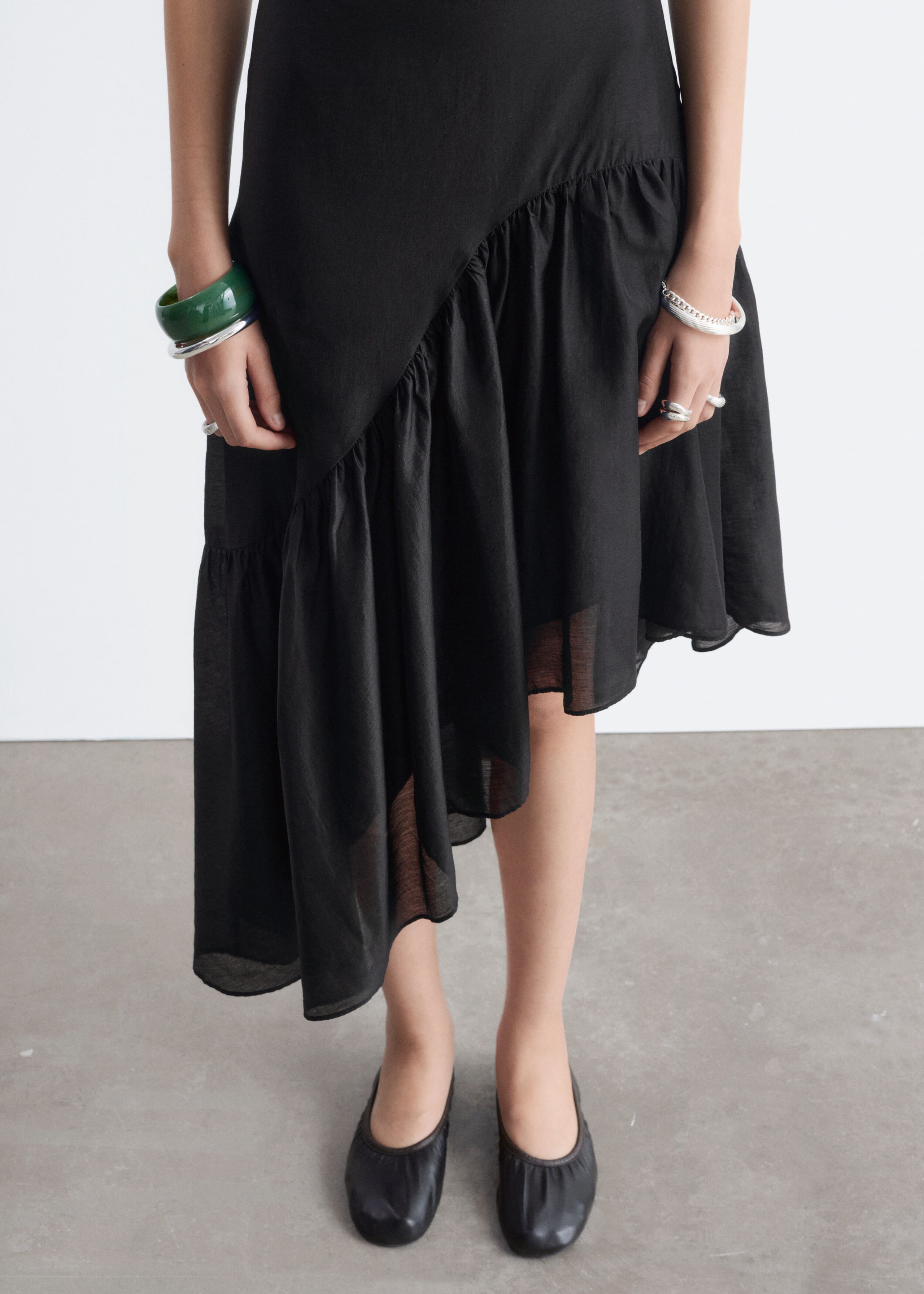 Asymmetric Ruffle Midi Skirt - Black - Lookbook