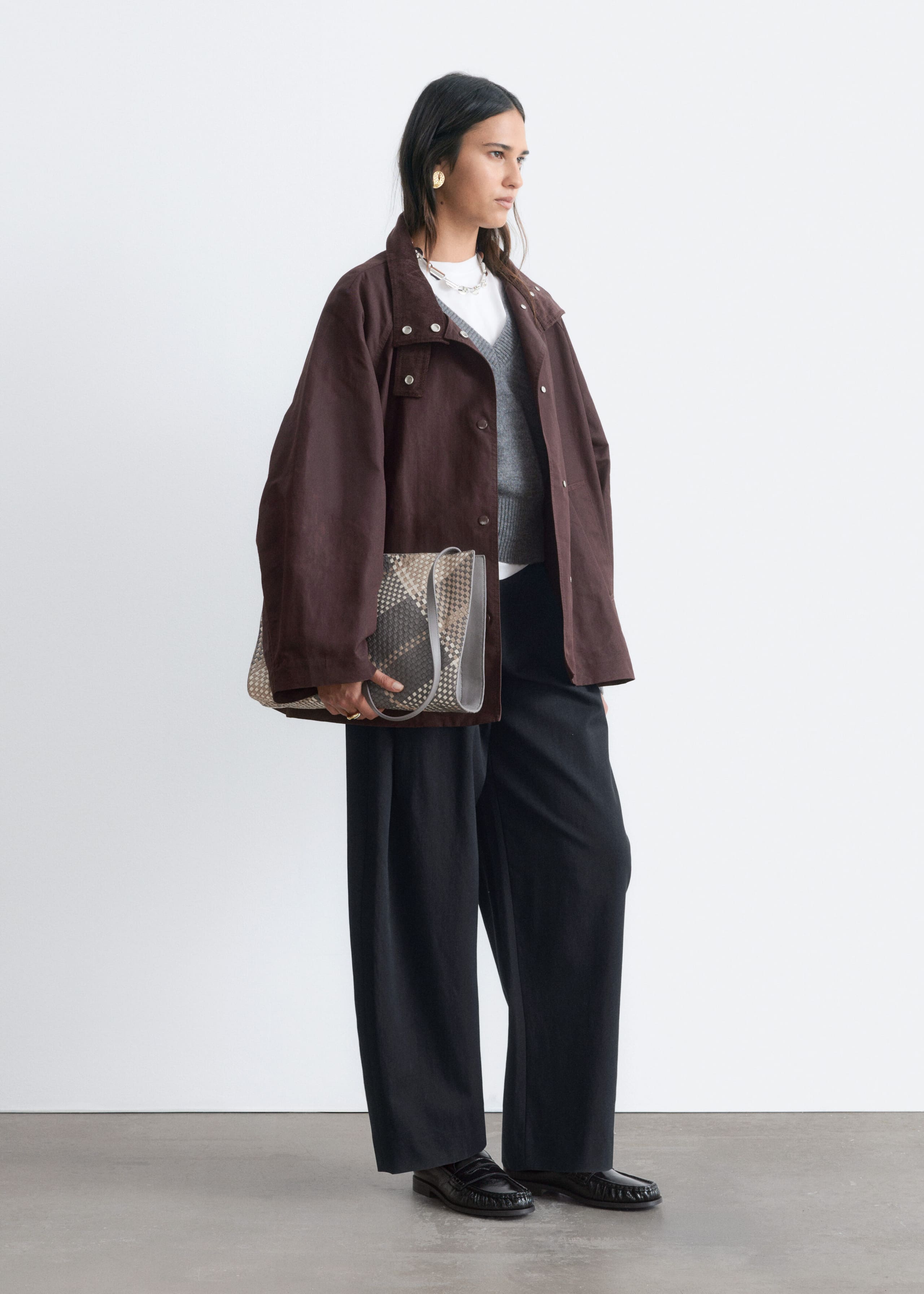 Jacke mit Cordkragen - Dunkelbraun - Lookbook