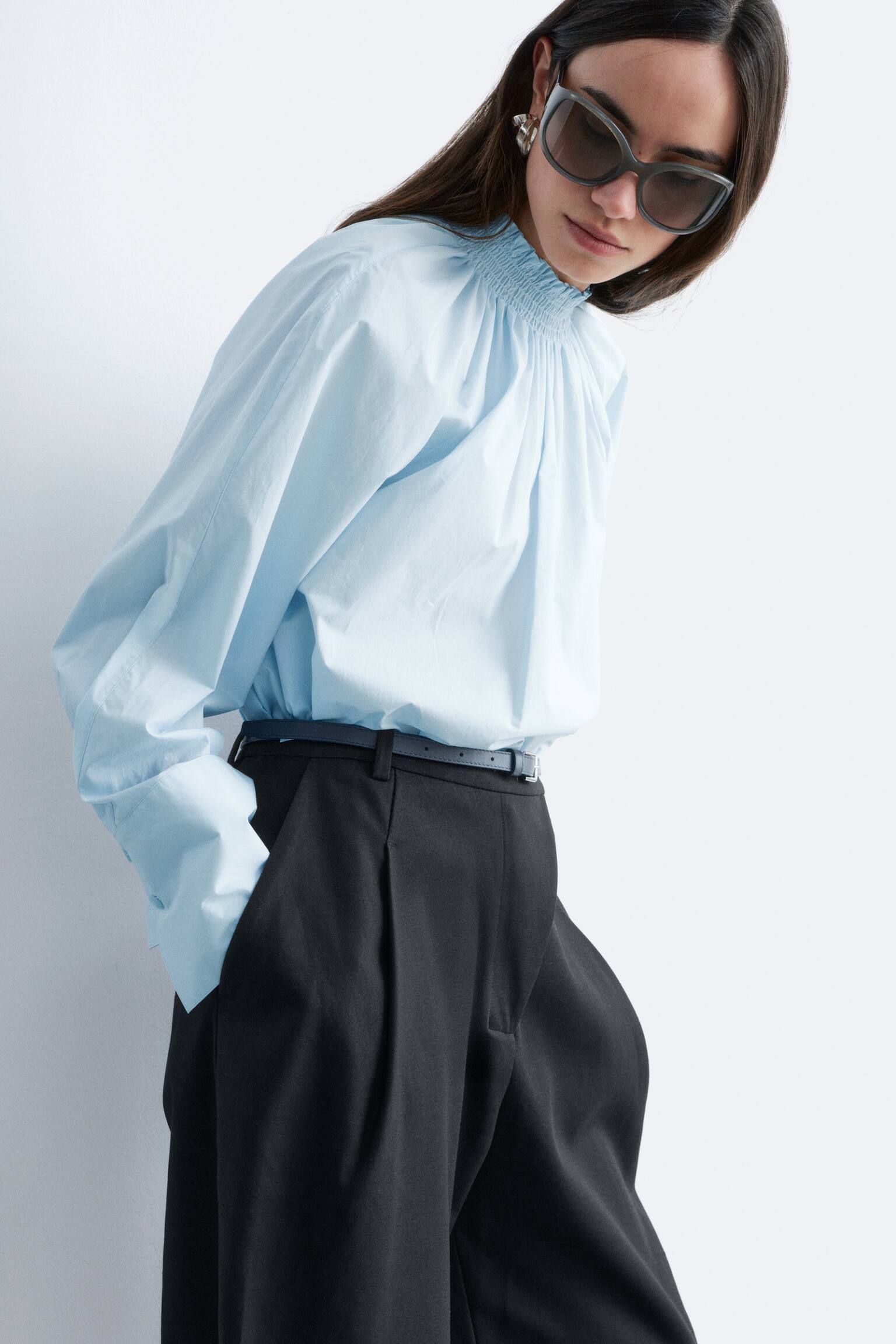 Blusa fruncida de cuello alzado - Azul claro - 8