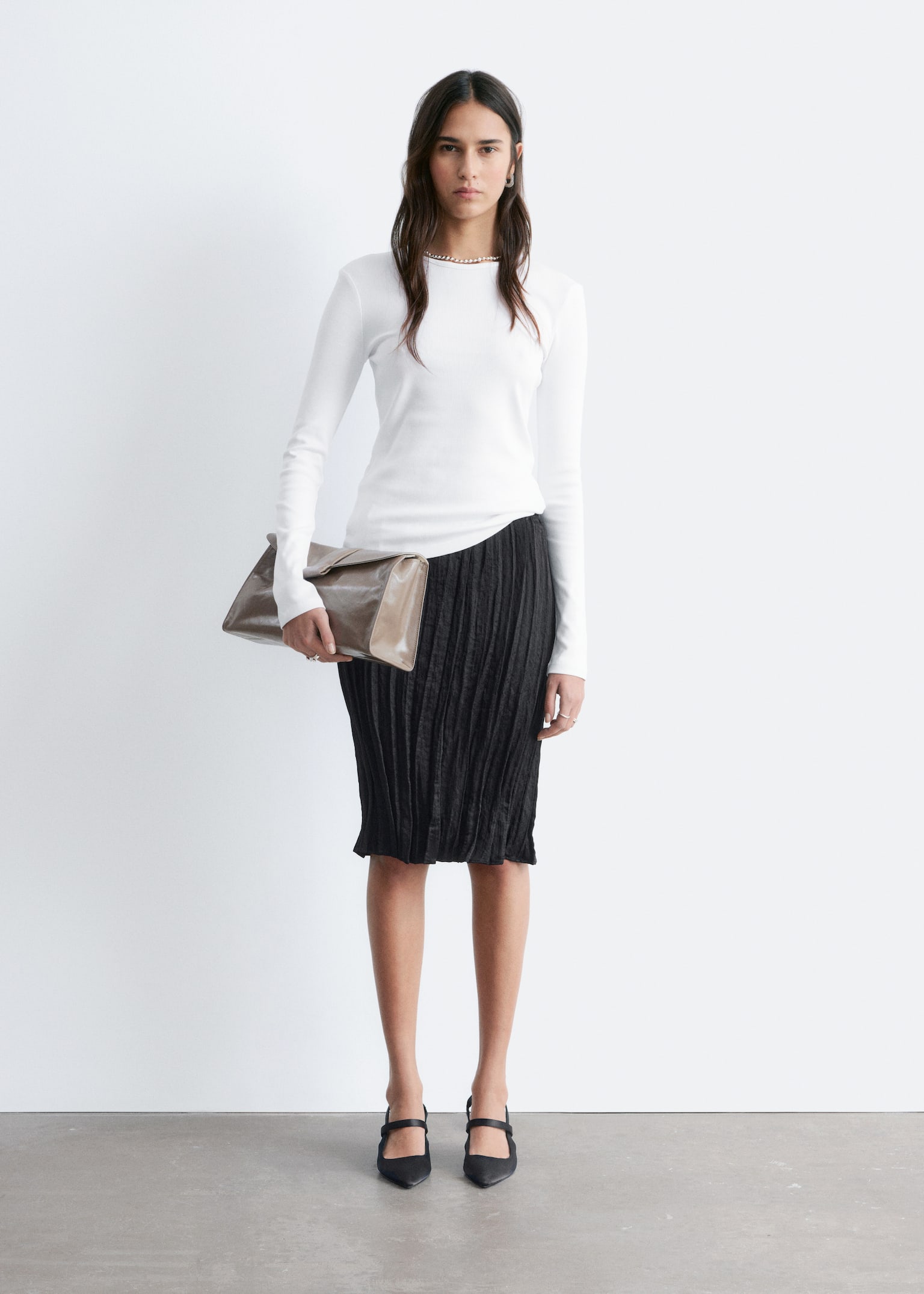 Geripptes Langarmshirt - Weiß/Dunkelgrün/Hellgrau/Black/Beige/Schwarz/Gestreift/Braun/Weiß gestreift - 1