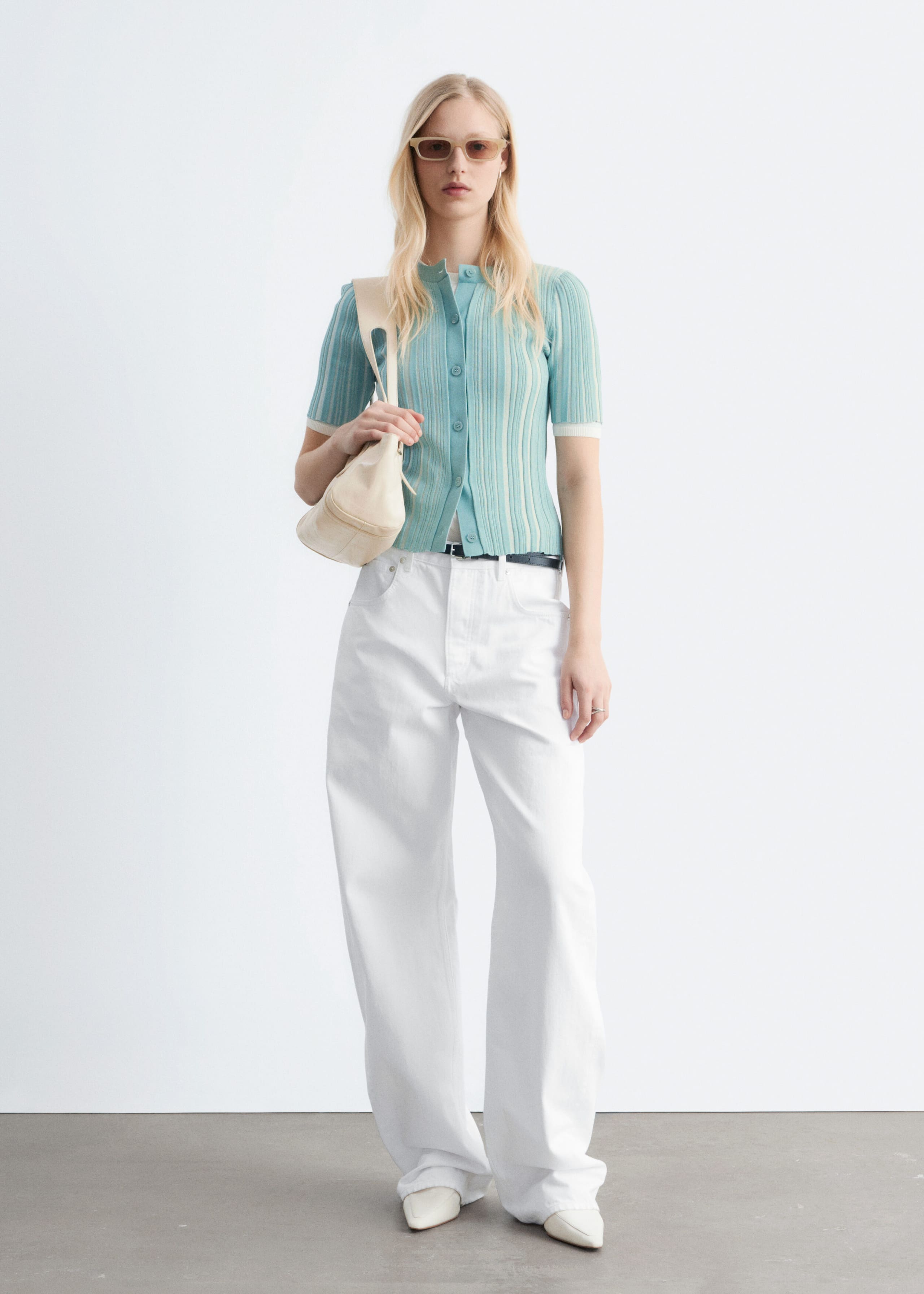 Image of Dzianinowy kardigan w prążki z krótkim rękawem