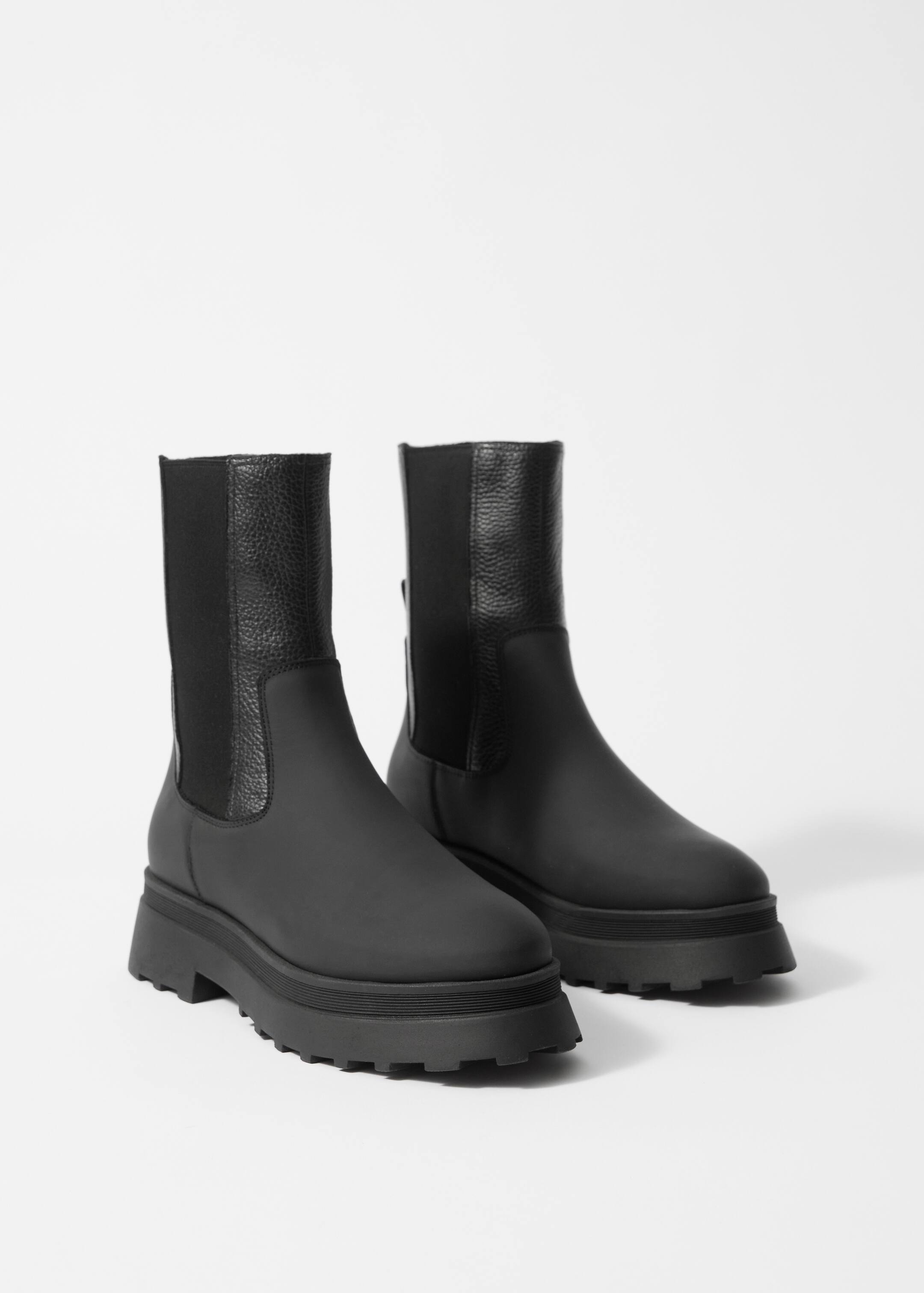 Grösseres Bild ansehen: Gefütterte Chelsea Boots aus Leder - Schwarz - DAMEN | H&M CH 2