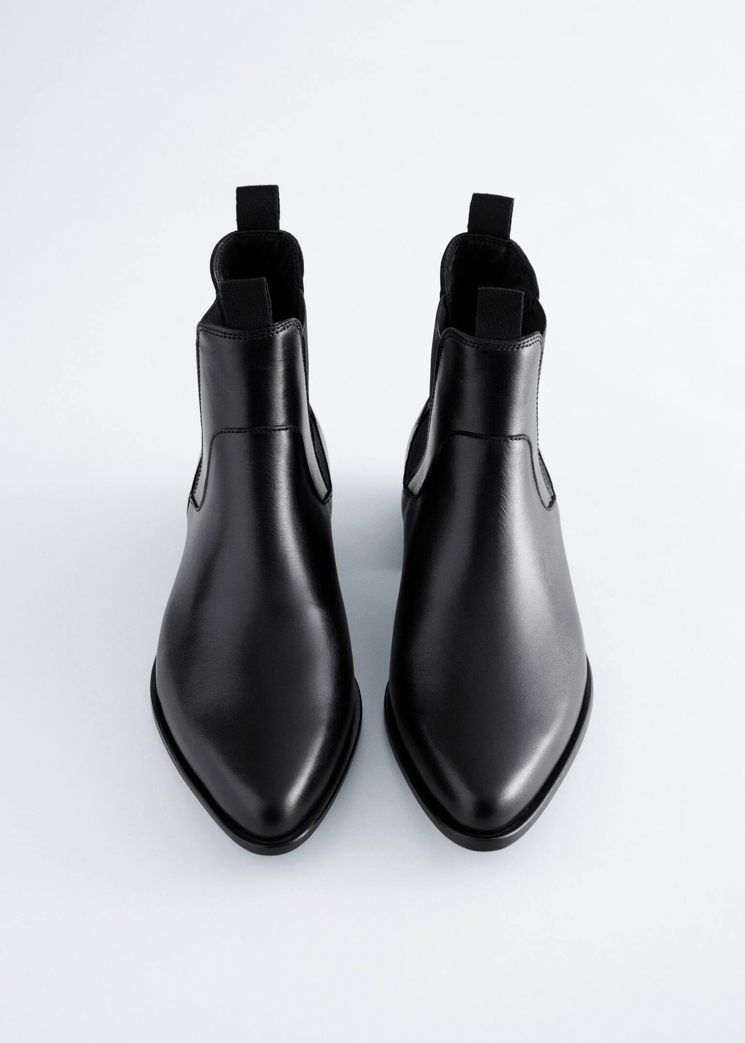Pointed-Toe Leather Chelsea Boots - Negro - 4