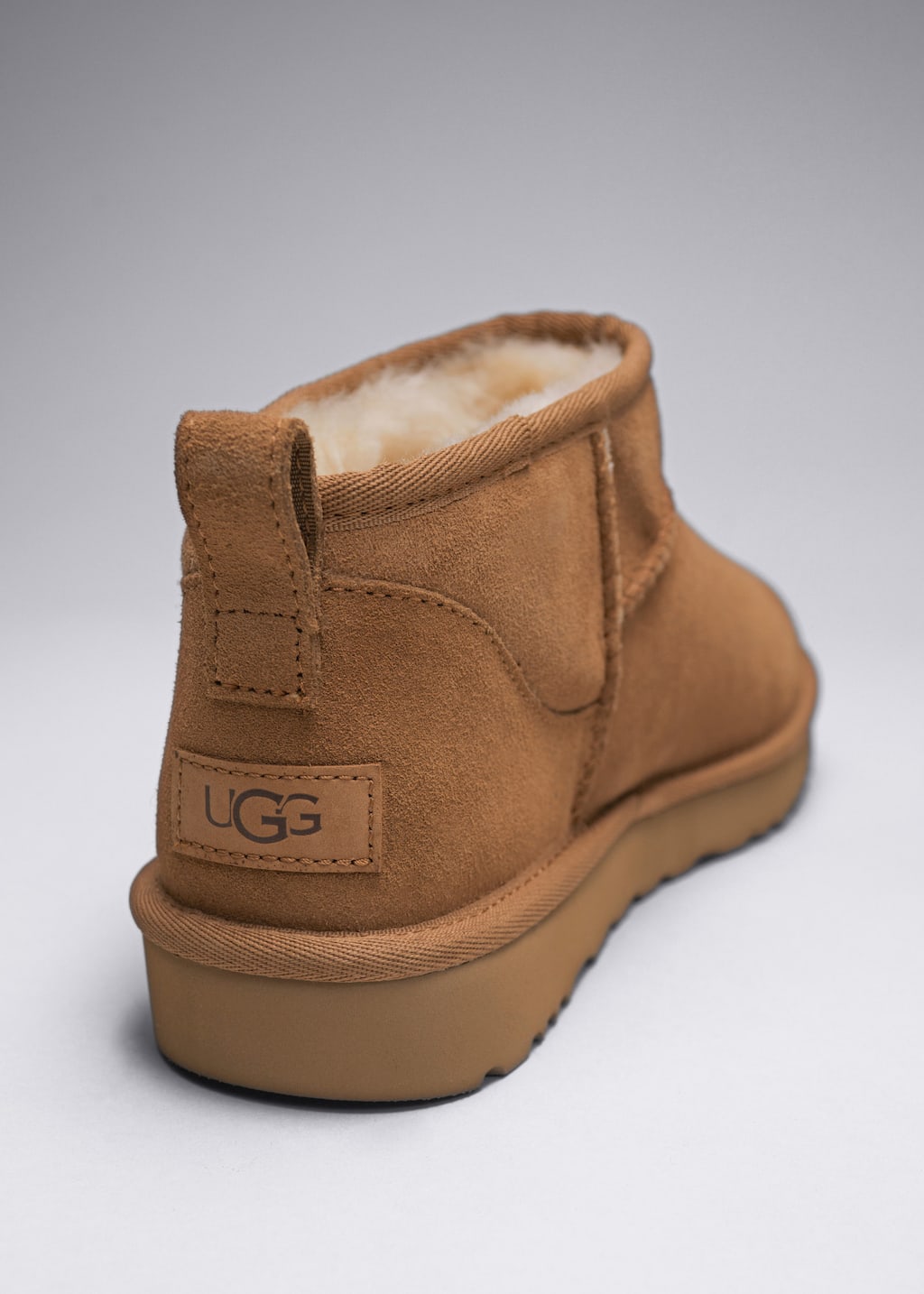 Botki UGG® Classic Ultra Mini – {{variantName}} – Szczegół