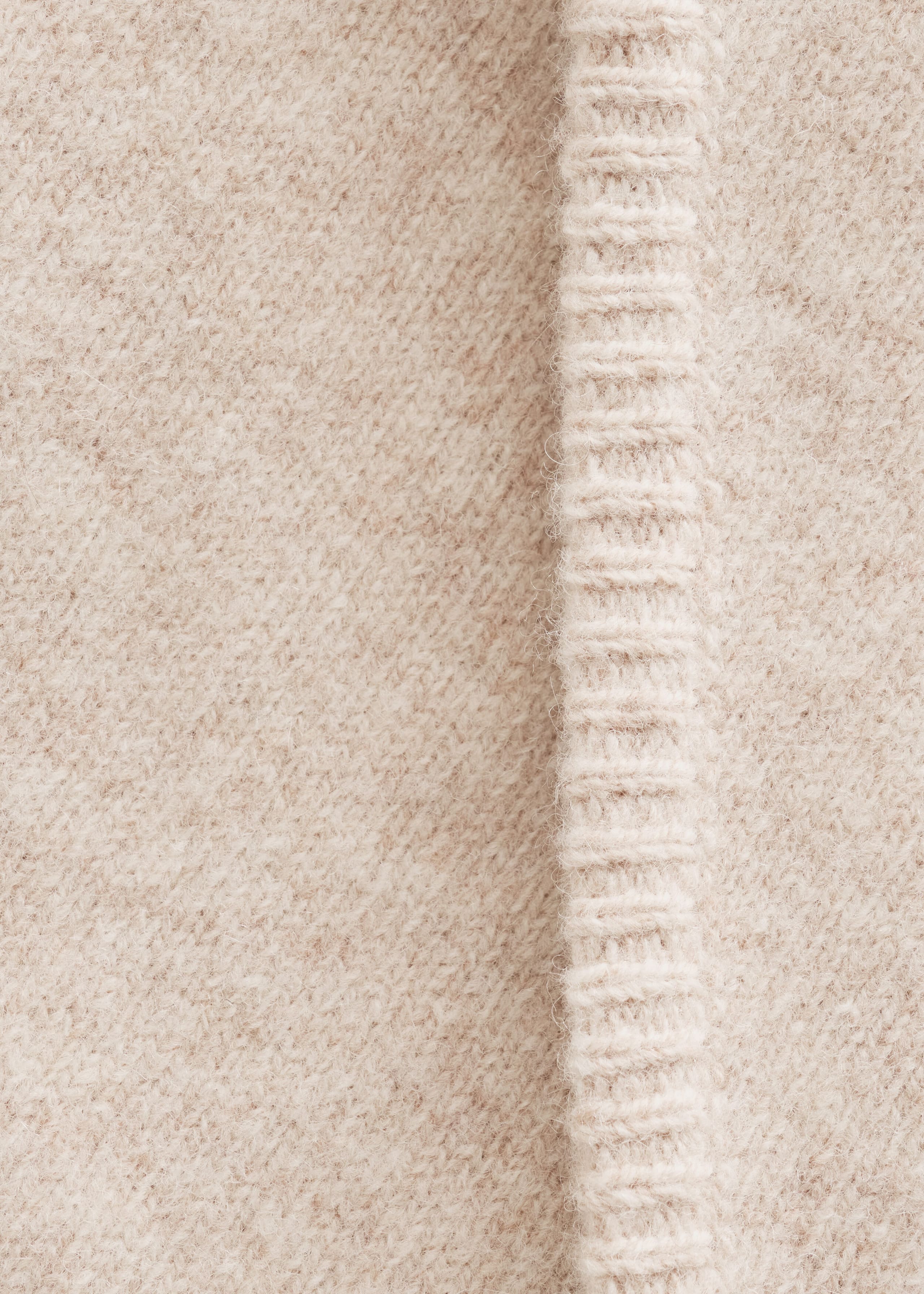 Wool Triangle Scarf - {{variantName}} - Descriptive Detail