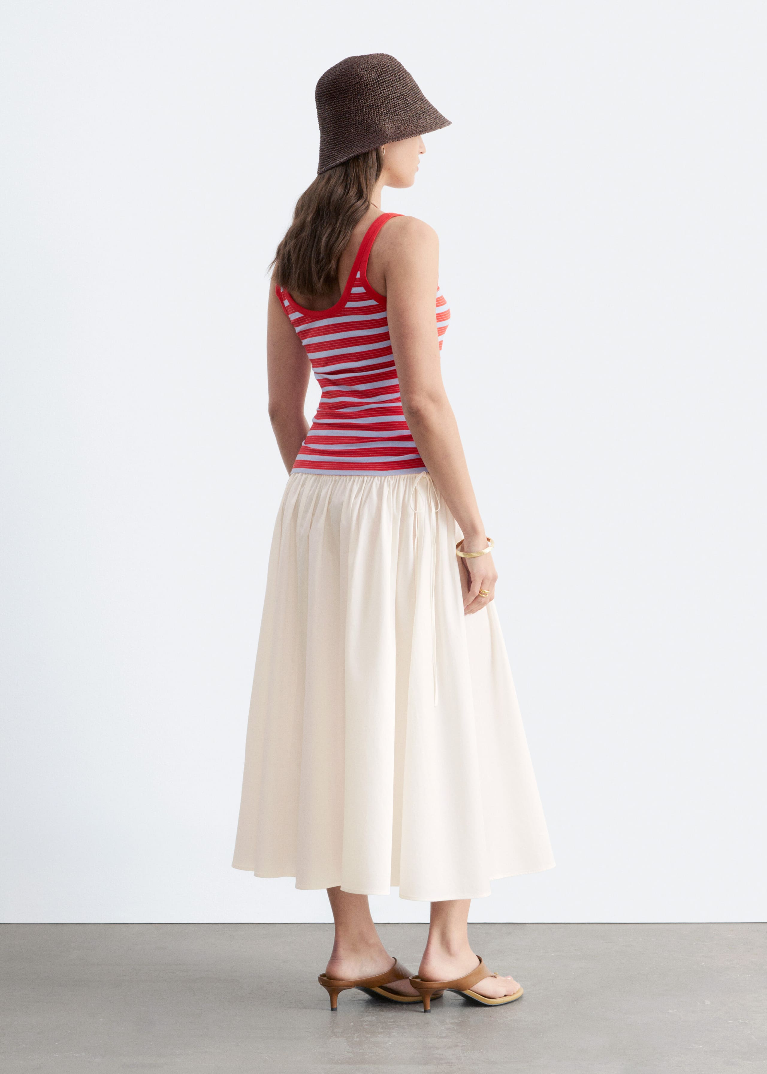 Scoop-Neck Tank Top - Black/White - Lookbook