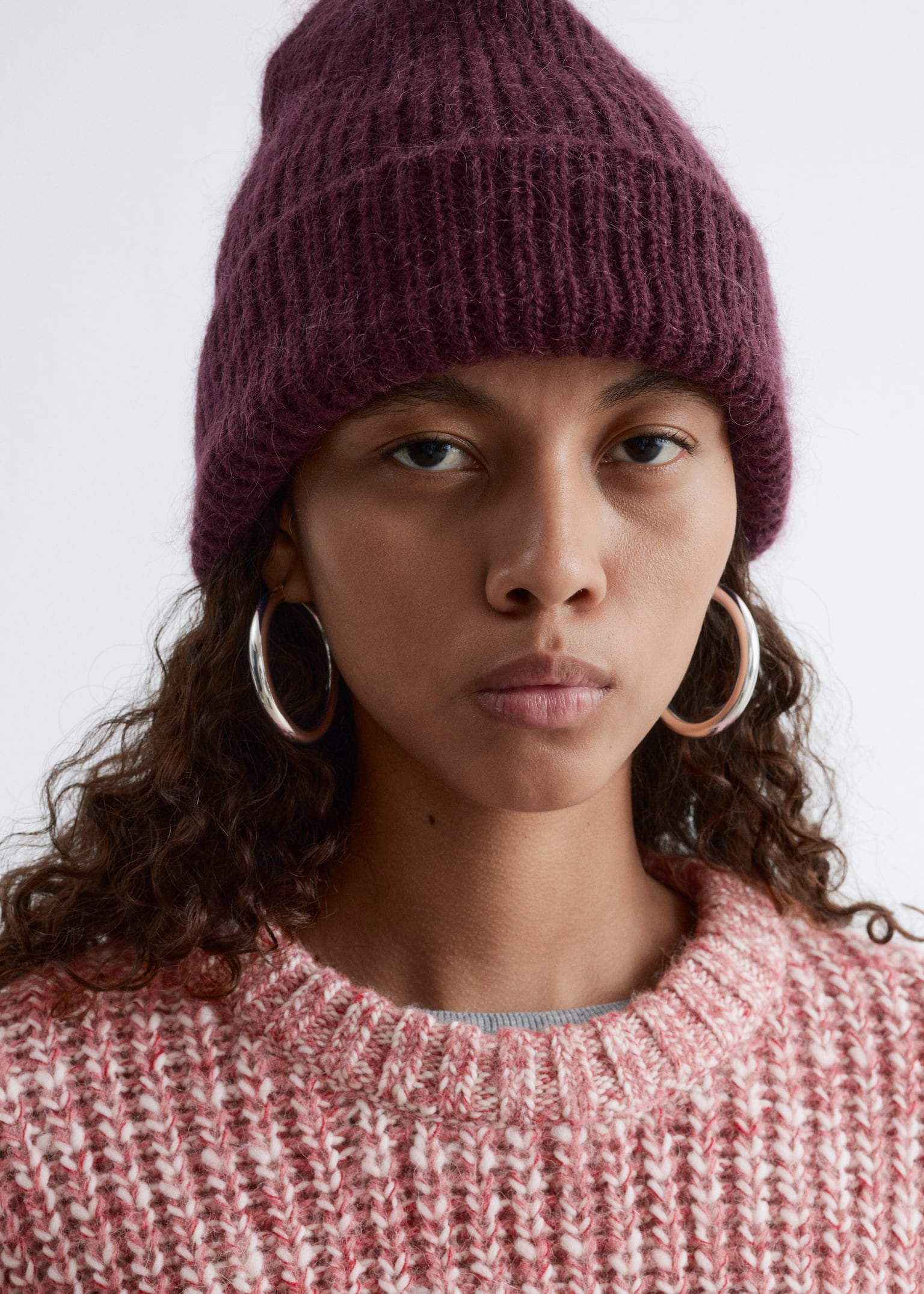 Beanie aus Wollmischung - Weinrot/Mahagoni/Rosa/Taubenblau/Beige/Rot/Zitrone/Beige/Schwarz/Schwarz