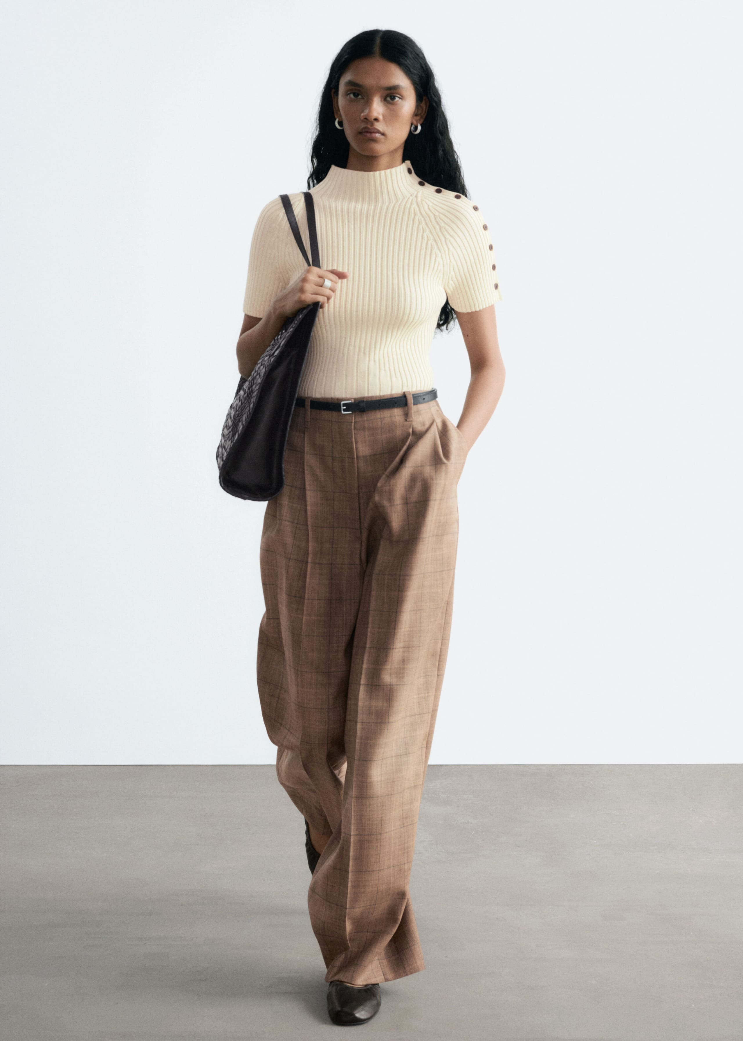 Spodnie z wełną z zakładkami – Dark Beige/Checked – Martwa natura