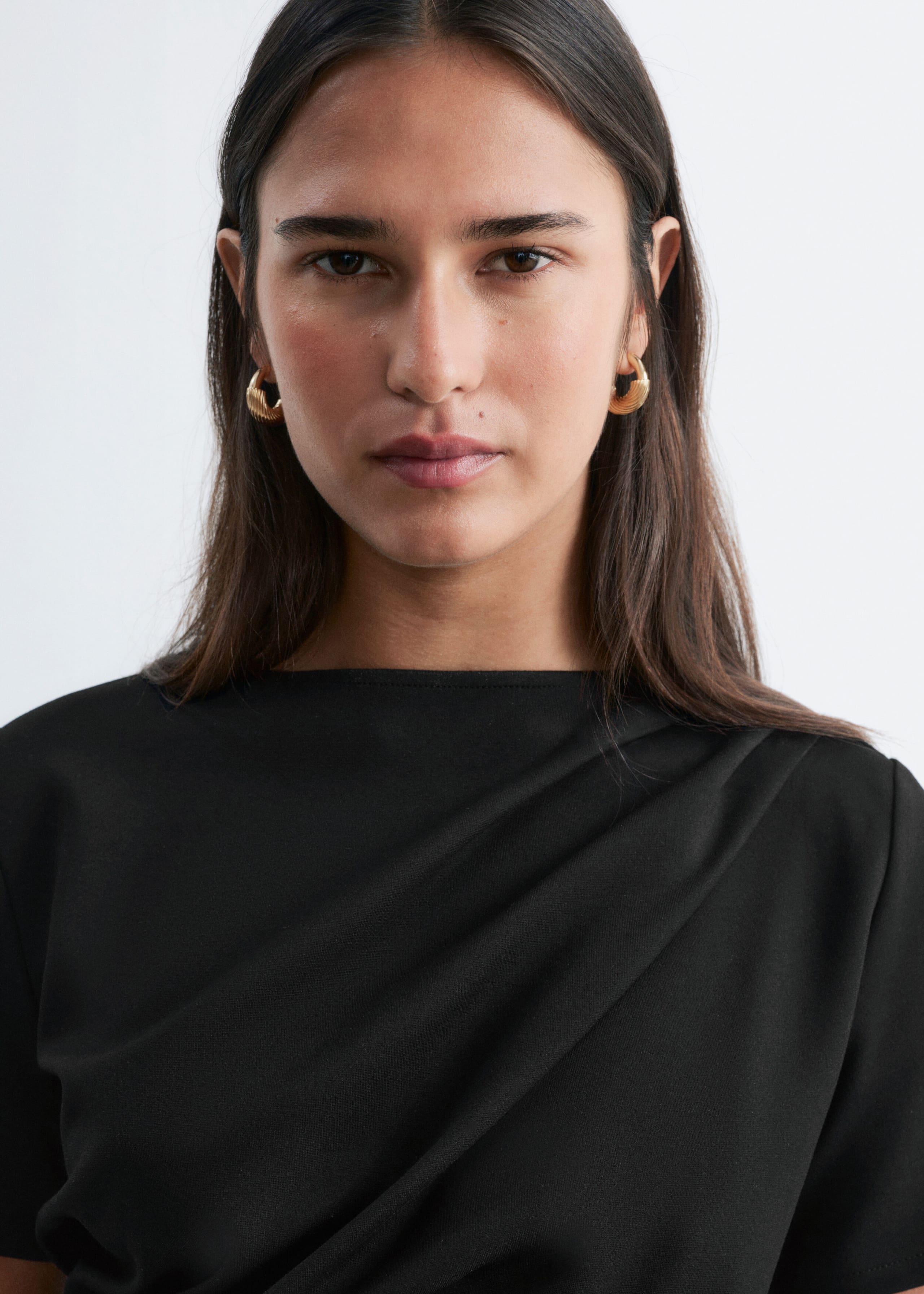 Draped Asymmetric T-shirt - Black - Still Life