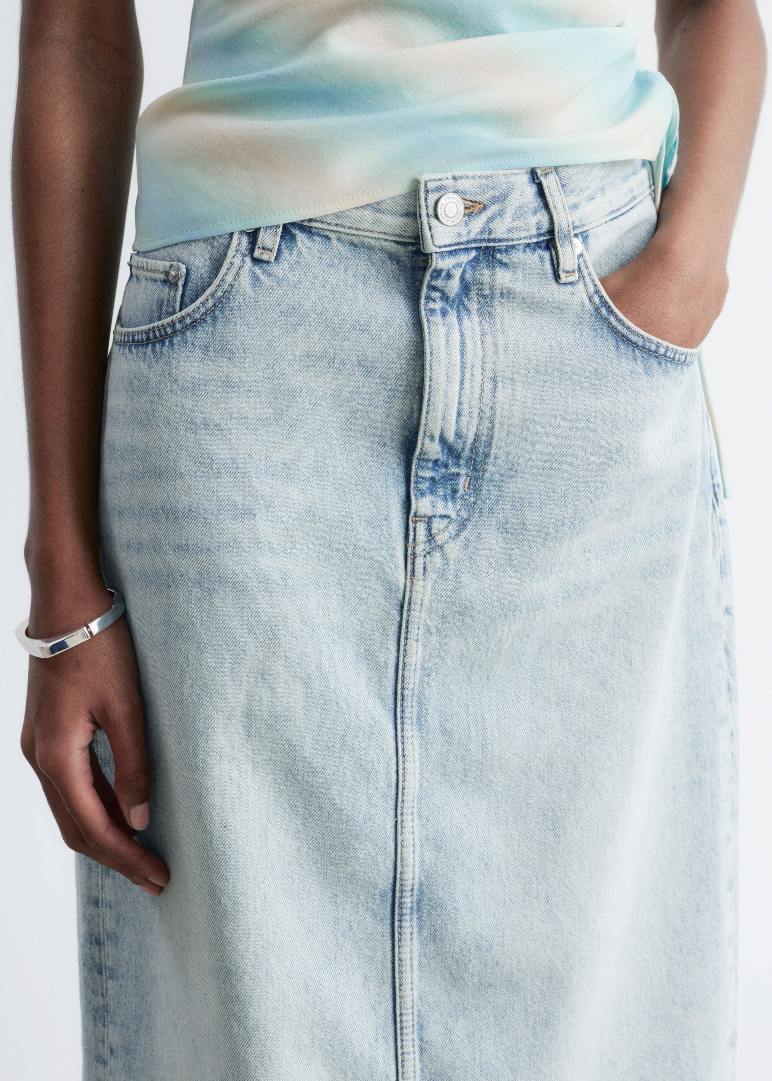 Image of Gonna midi in denim