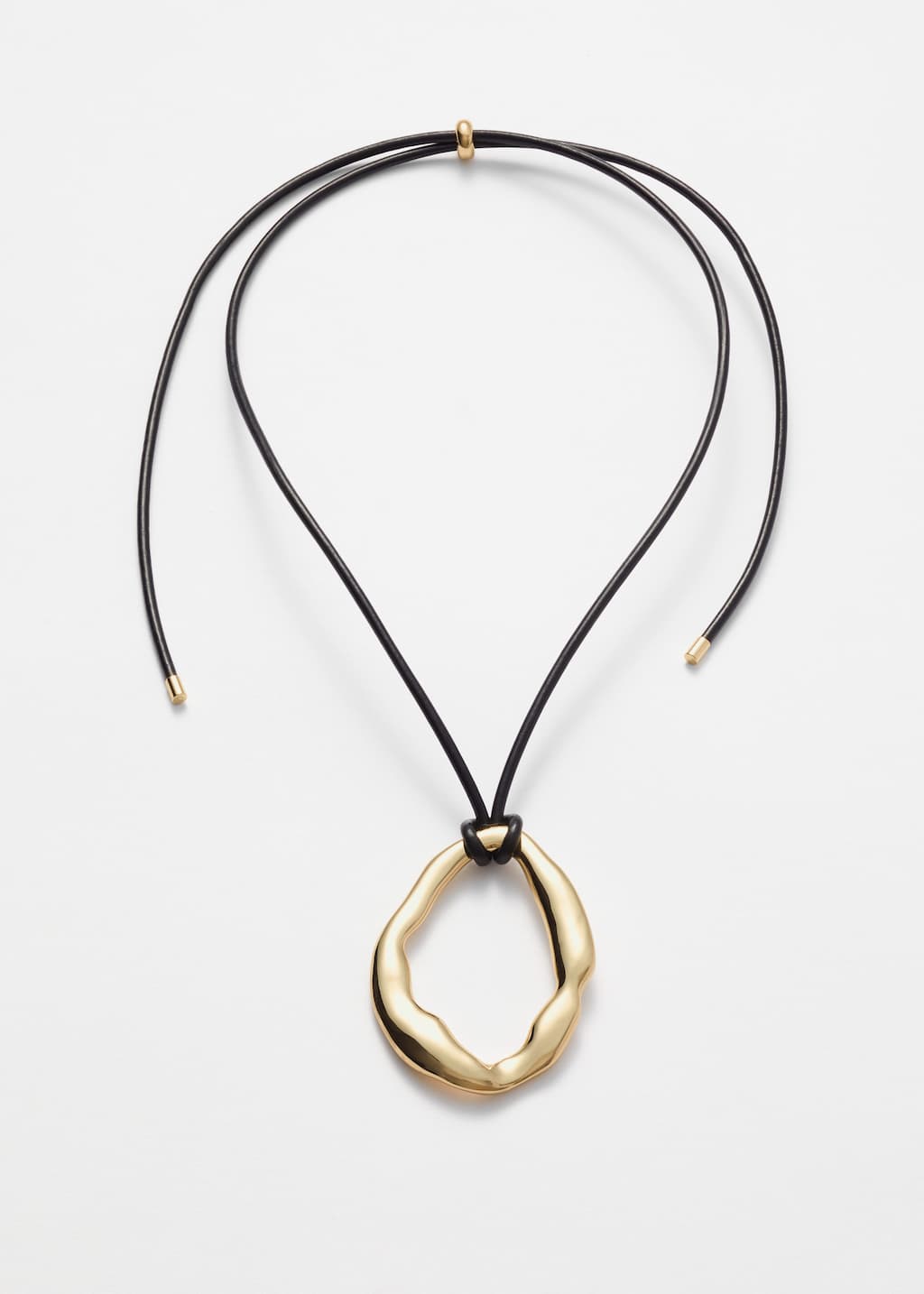 Collana con cordino e ciondolo sagomato