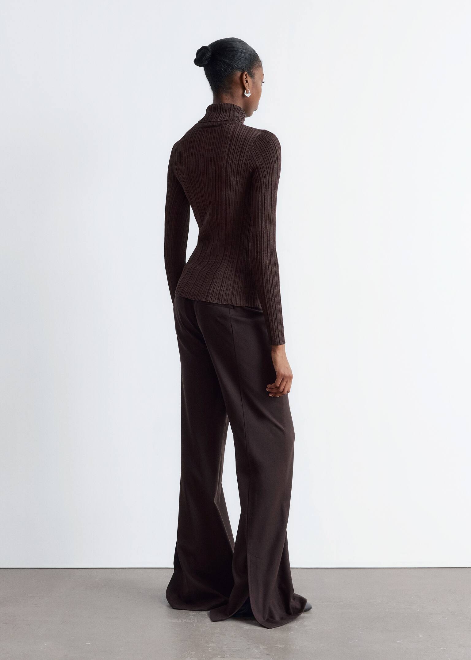 Rippstrick-Rollkragenpullover aus Lurex - Dunkelbraun/Dunkles Türkis/Hellblau - 5