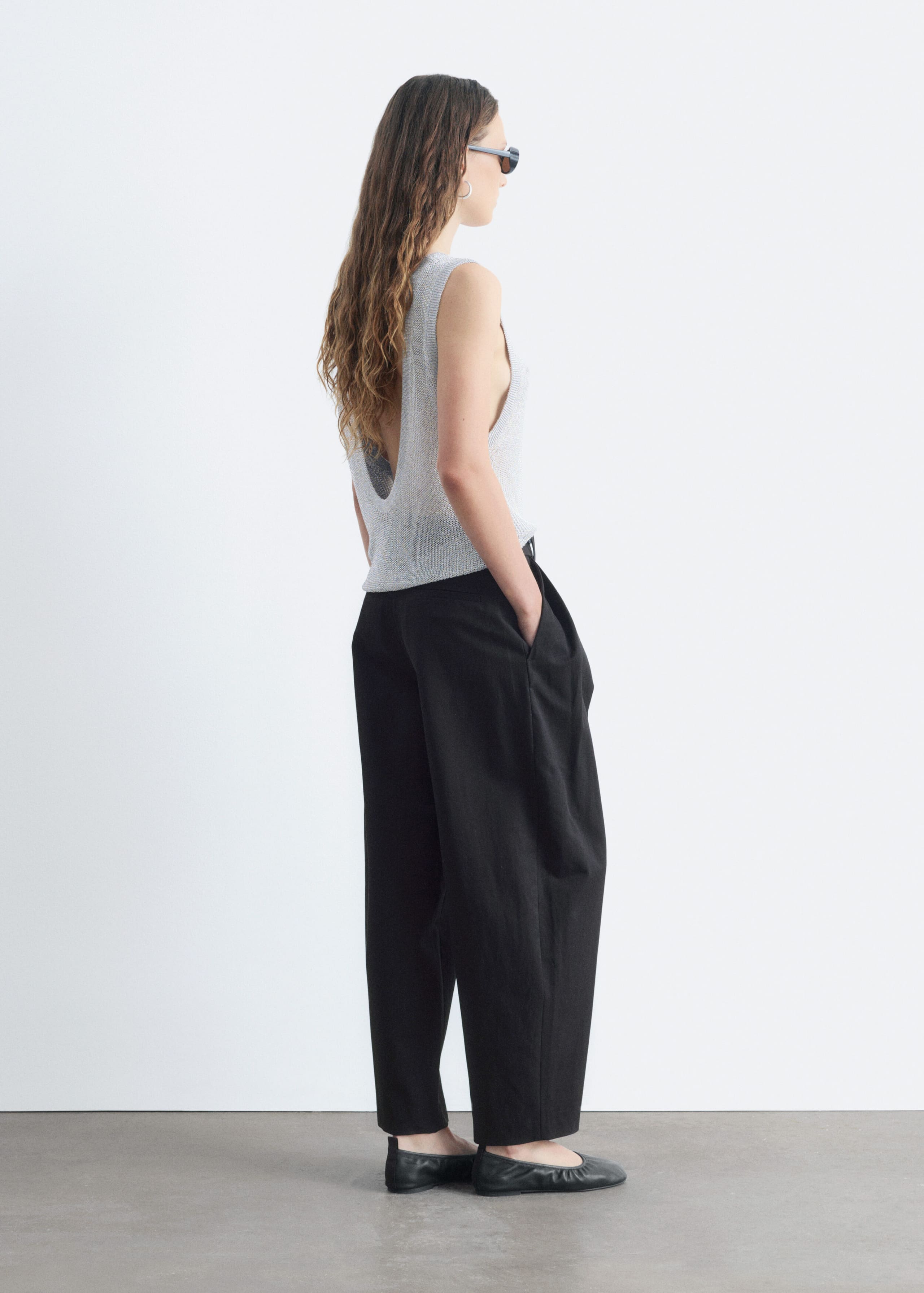 Barrel‑Leg Cropped Trousers - Off White - Lookbook