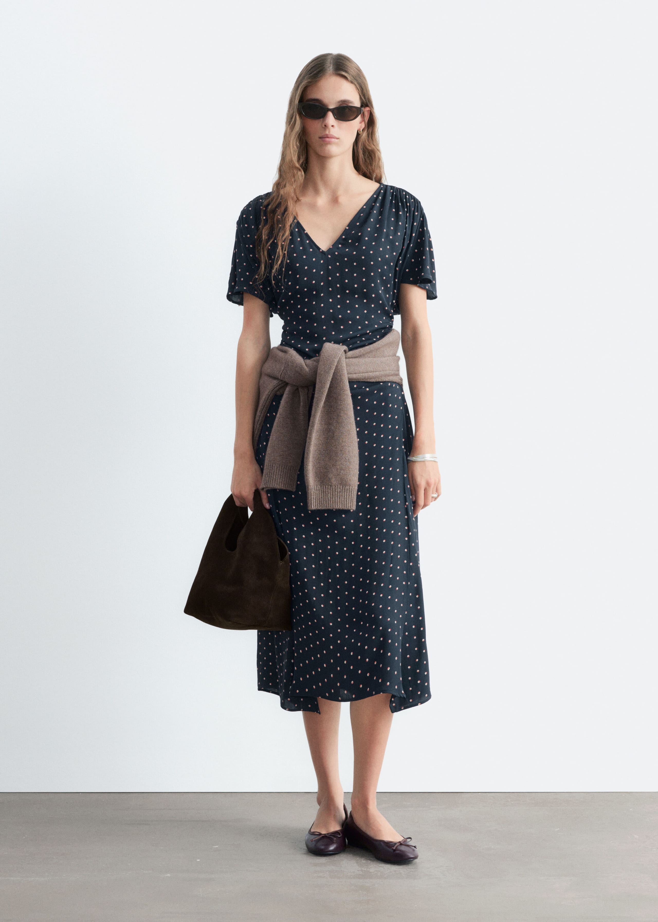 V-Neck Gathered Dress - Dark Blue/Dots - Lookbook