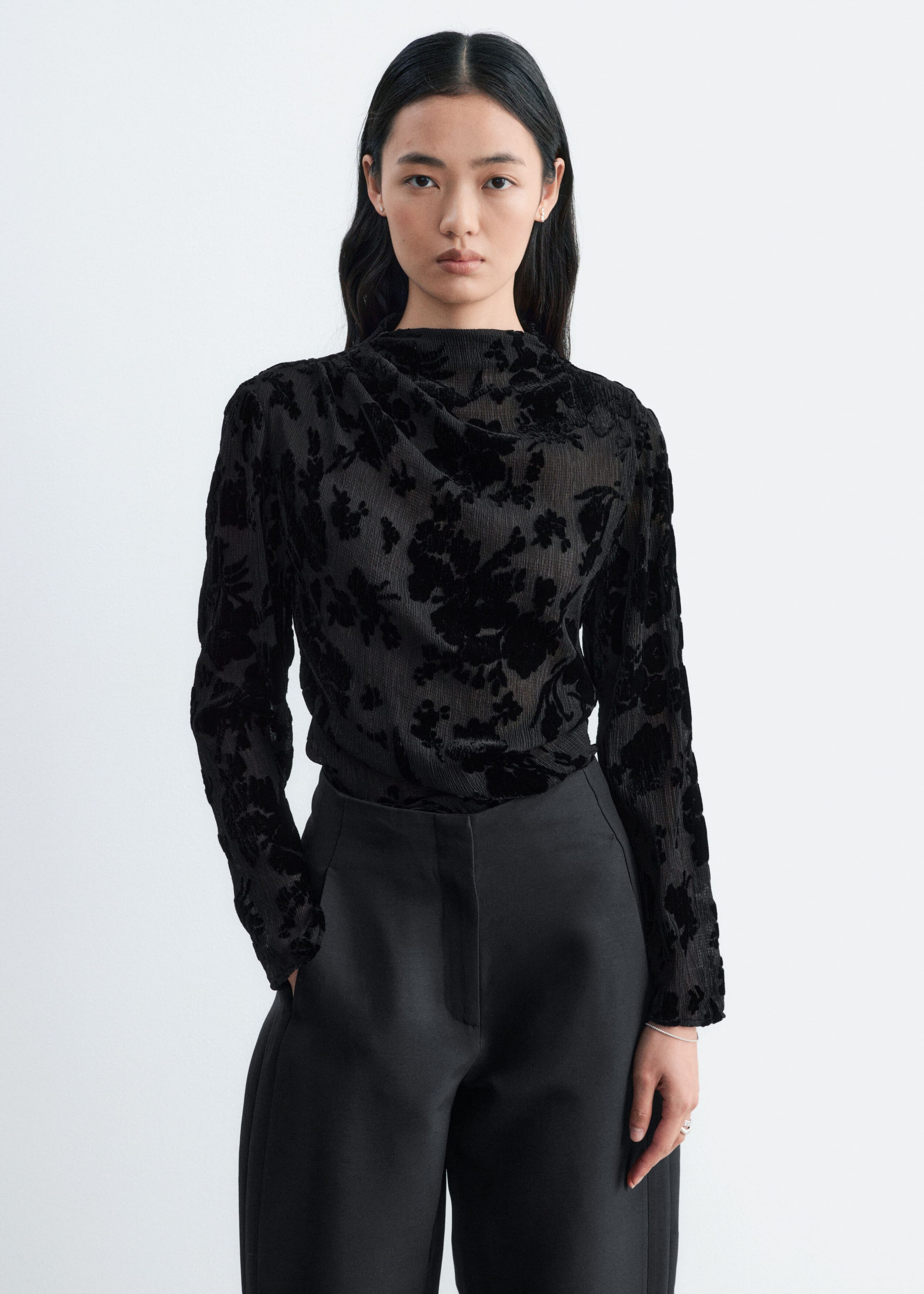Velvet Floral Blouse - Black - Lookbook