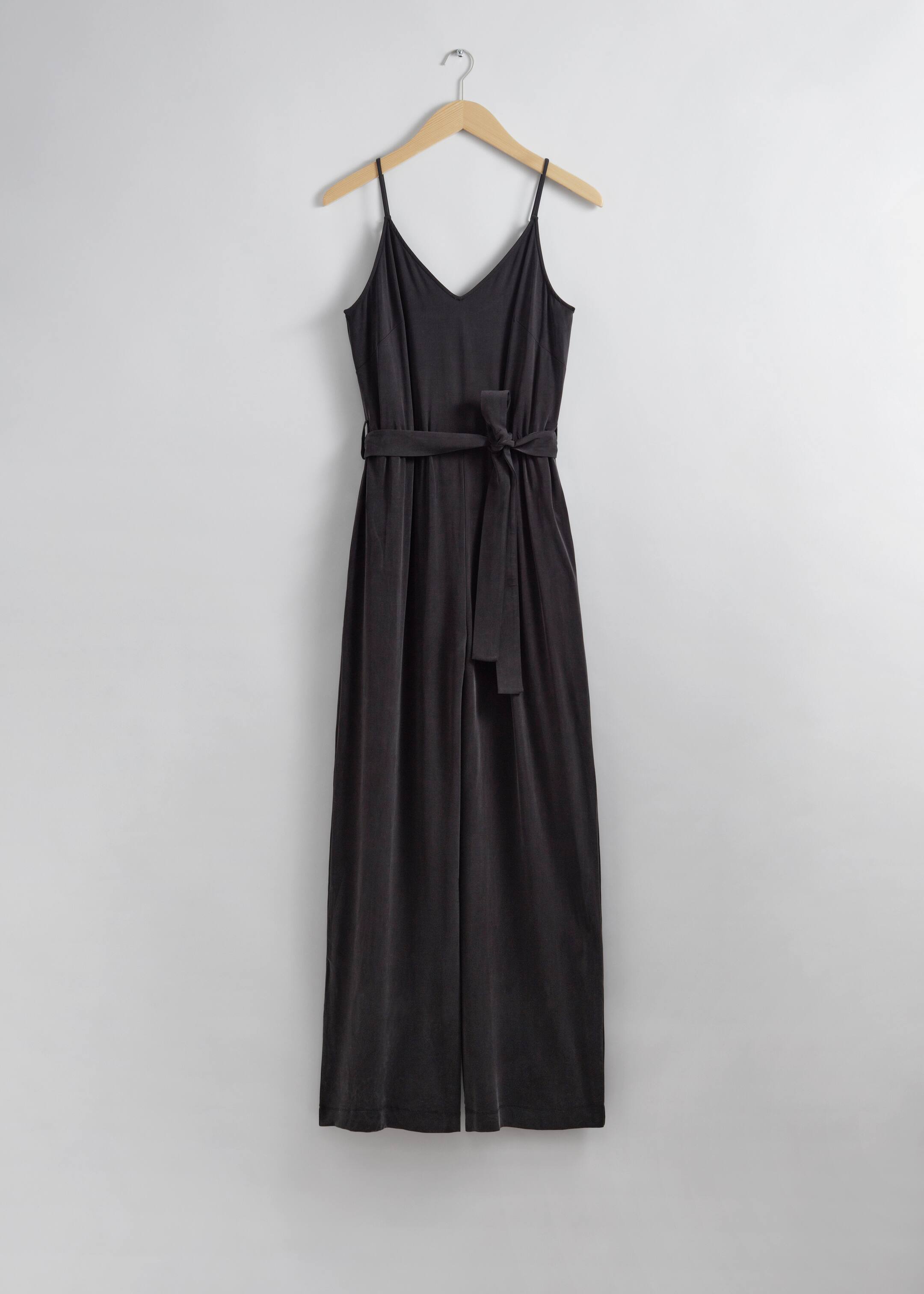 Zobacz większy obraz: Kombinezon na ramiączkach z paskiem - Czarny - ONA | H&M PL 1