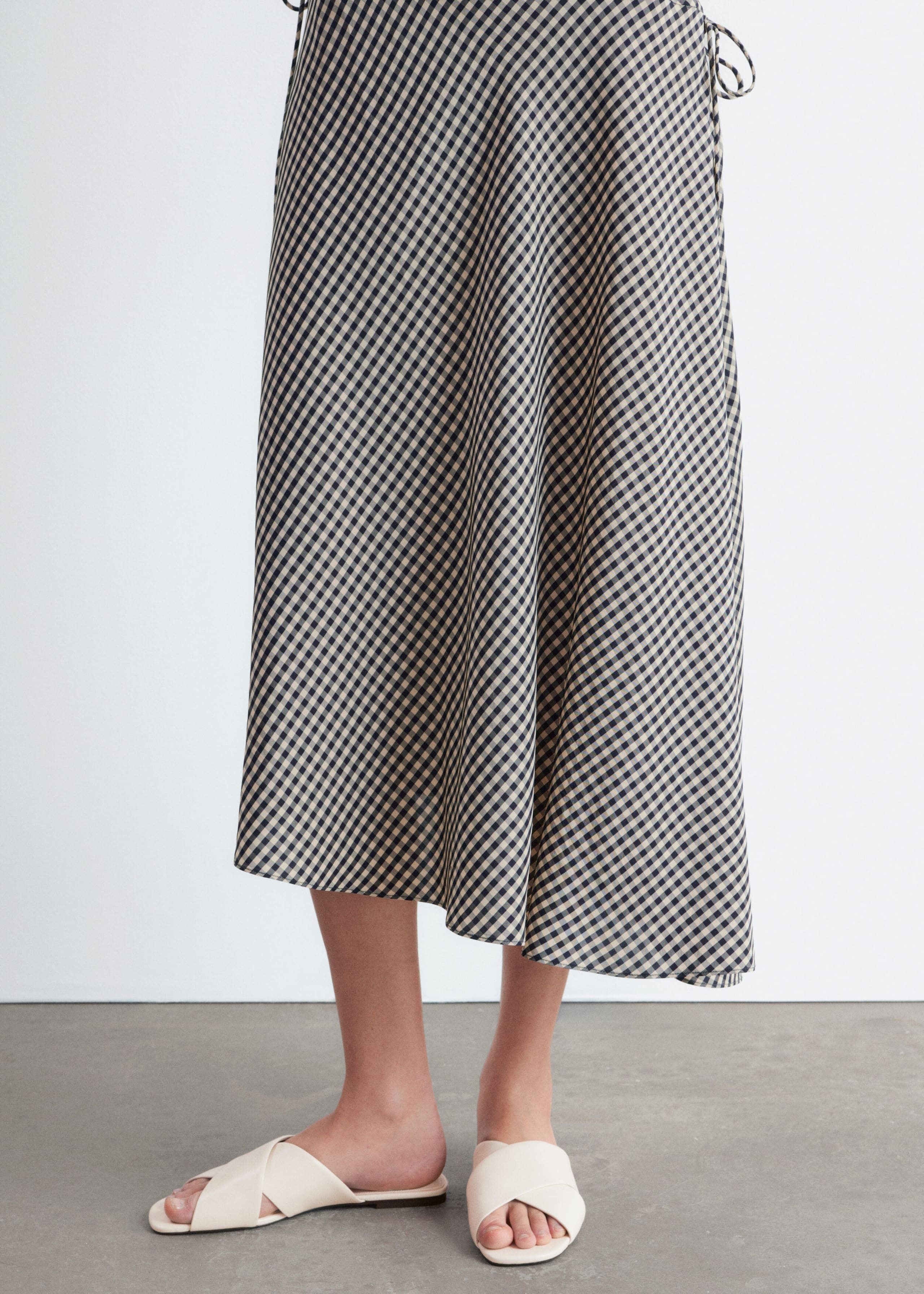 Image of Crossover Sandals