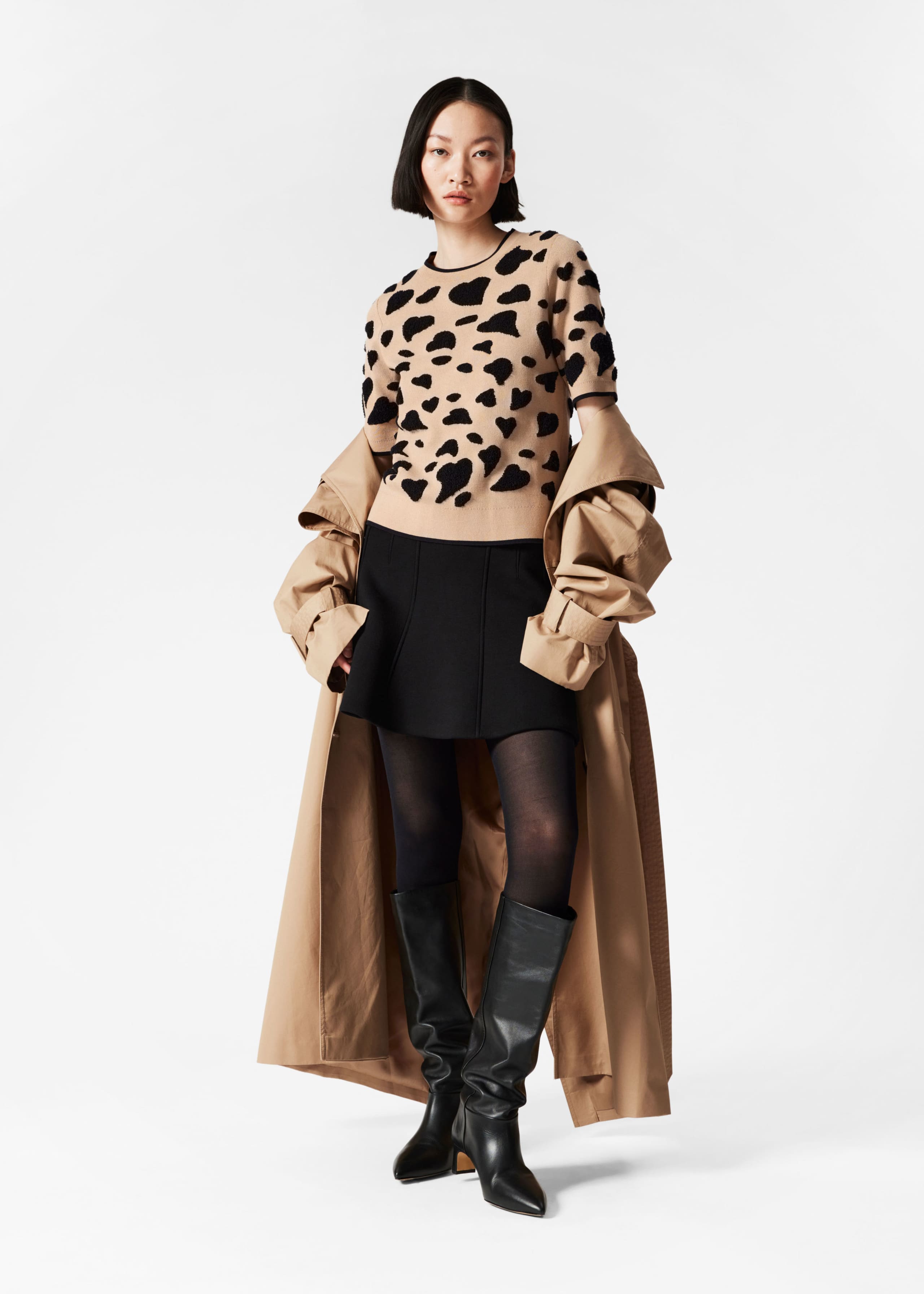 Jacquard Knit Top - Beige / Black - Lookbook