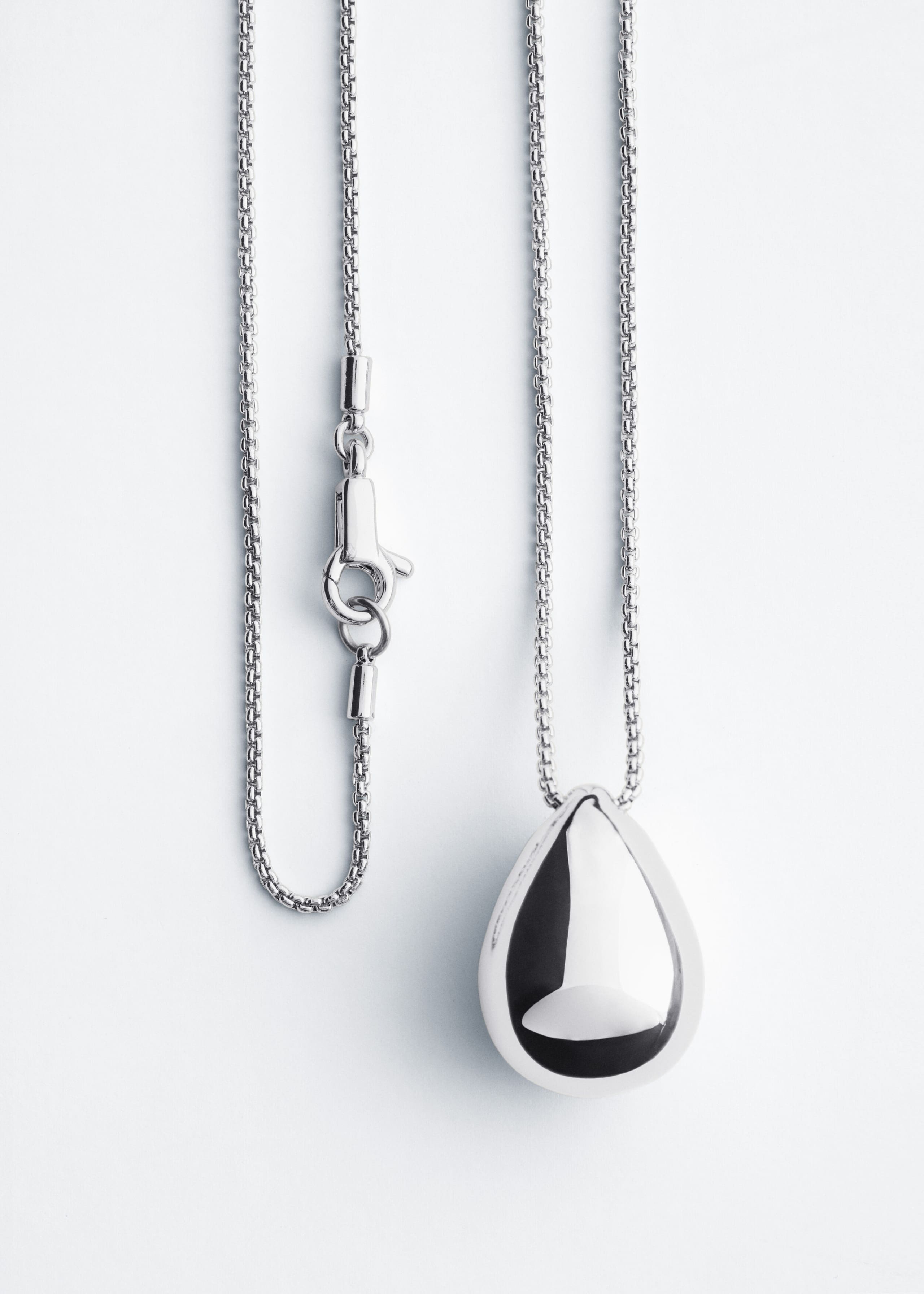 Drop Pendant Necklace - {{variantName}} - Descriptive Detail