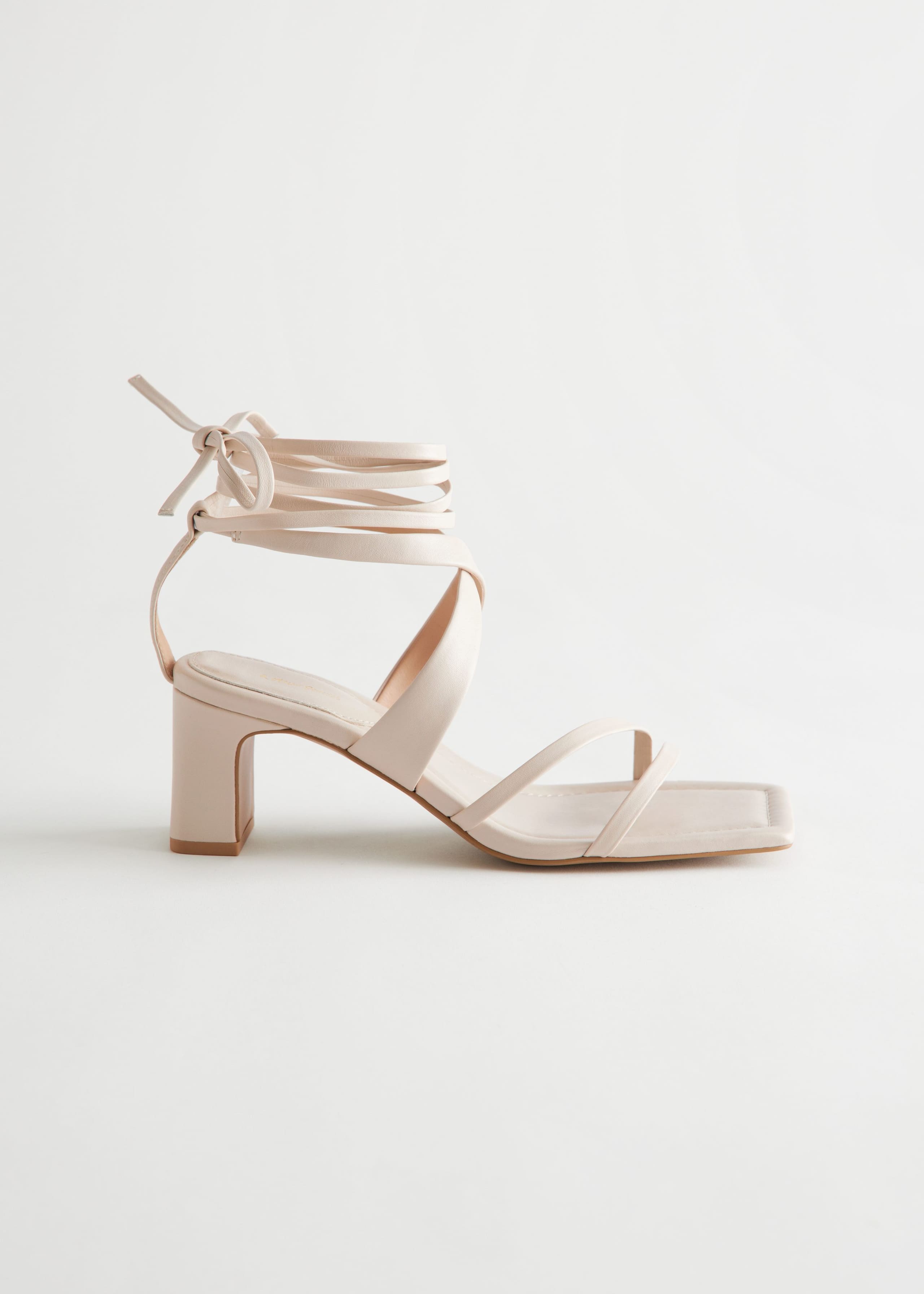 Block Heel Strappy Leather Sandals - Beige - Bodegón