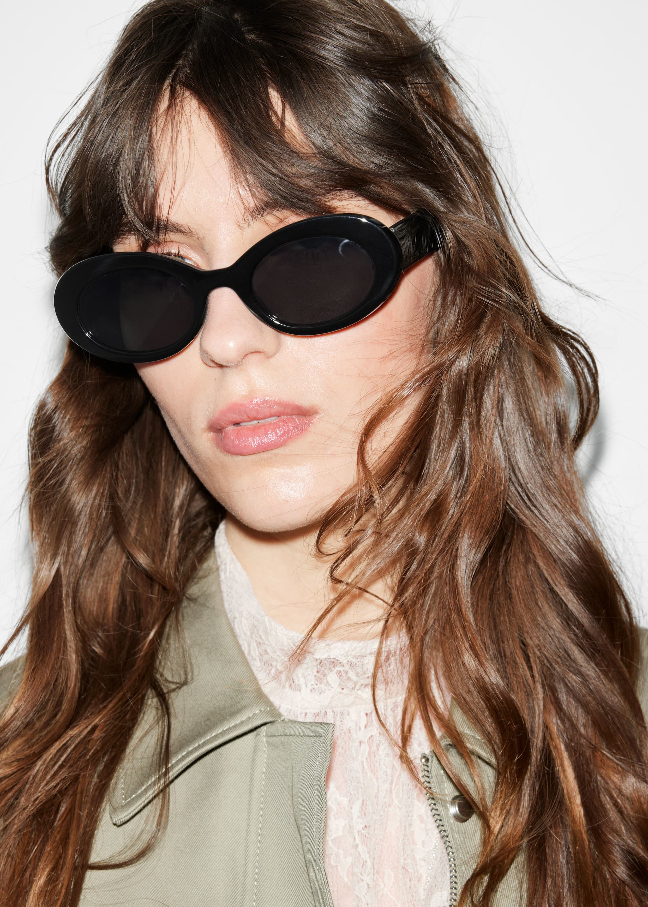 Grotere afbeelding bekijken: Zonnebril met ovaal montuur - Zwart - DAMES | H&M BE 1
