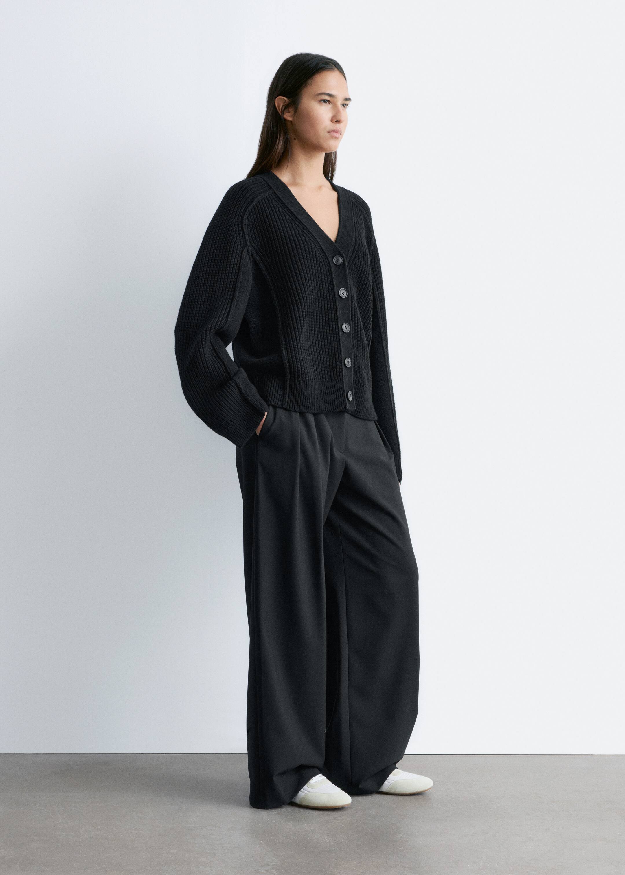 Größeres Bild anzeigen: Strickjacke aus Wolle - Schwarz - Ladies | H&M AT 1