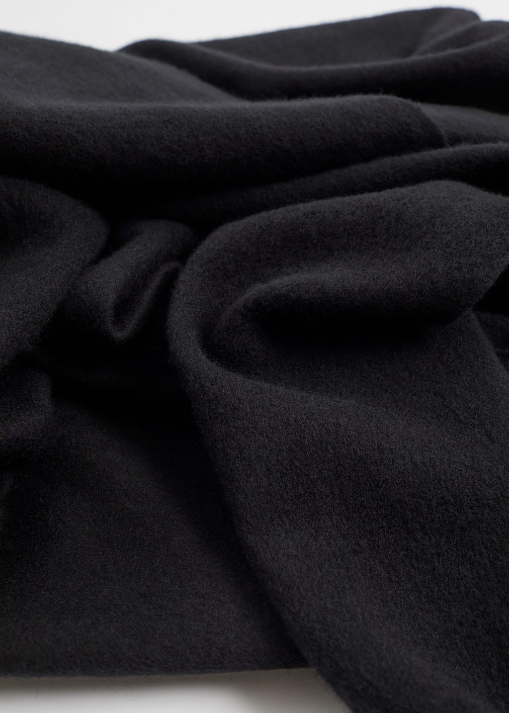Image of Sciarpa in stile coperta in lana con frange