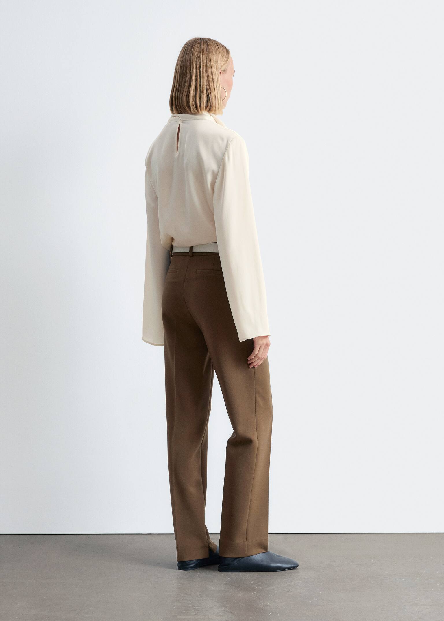 Bukser med smalle ben og pressefolder - Kakibrun/Sort - 4