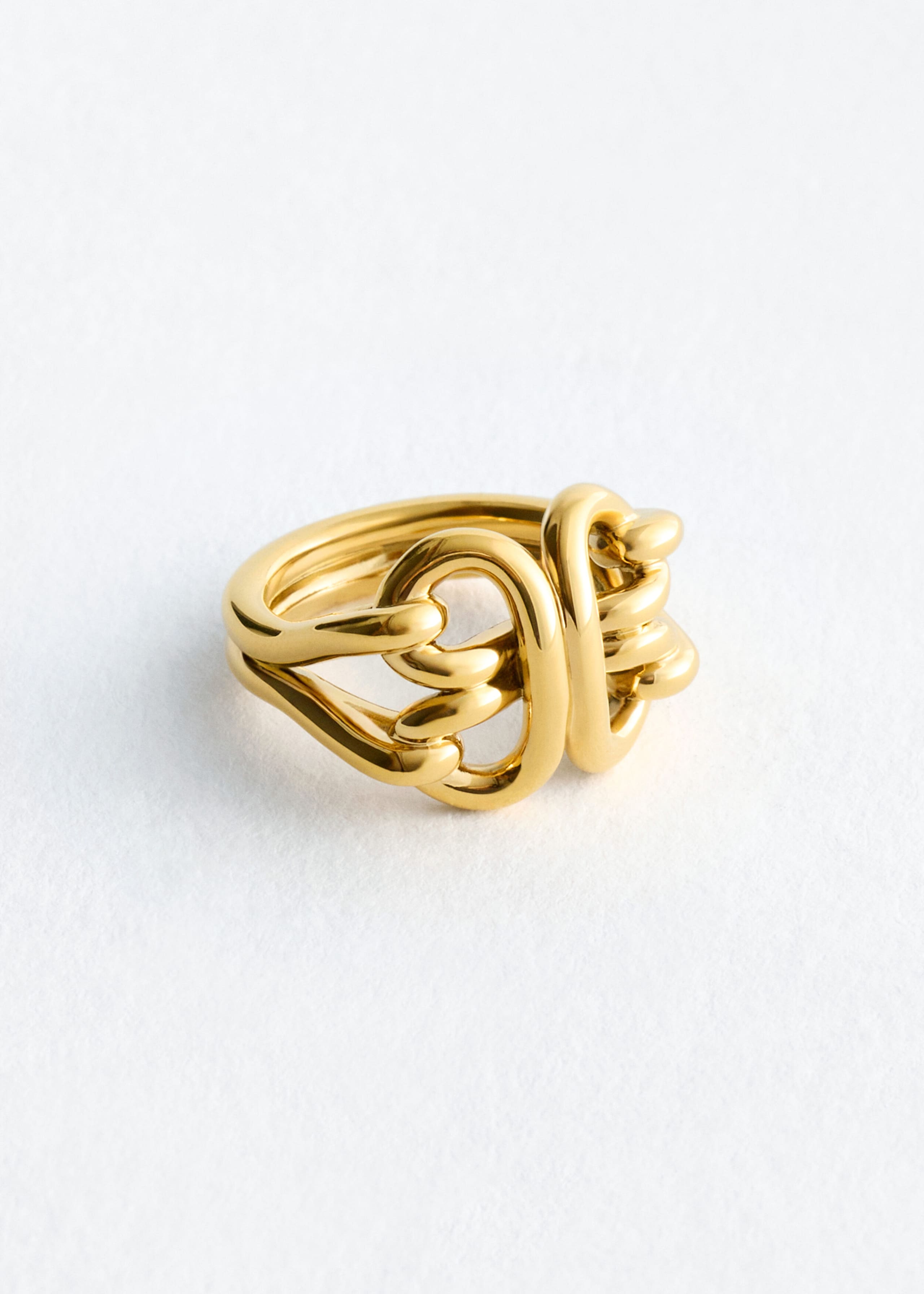 Interlocking Loop Ring - Gold - Still Life