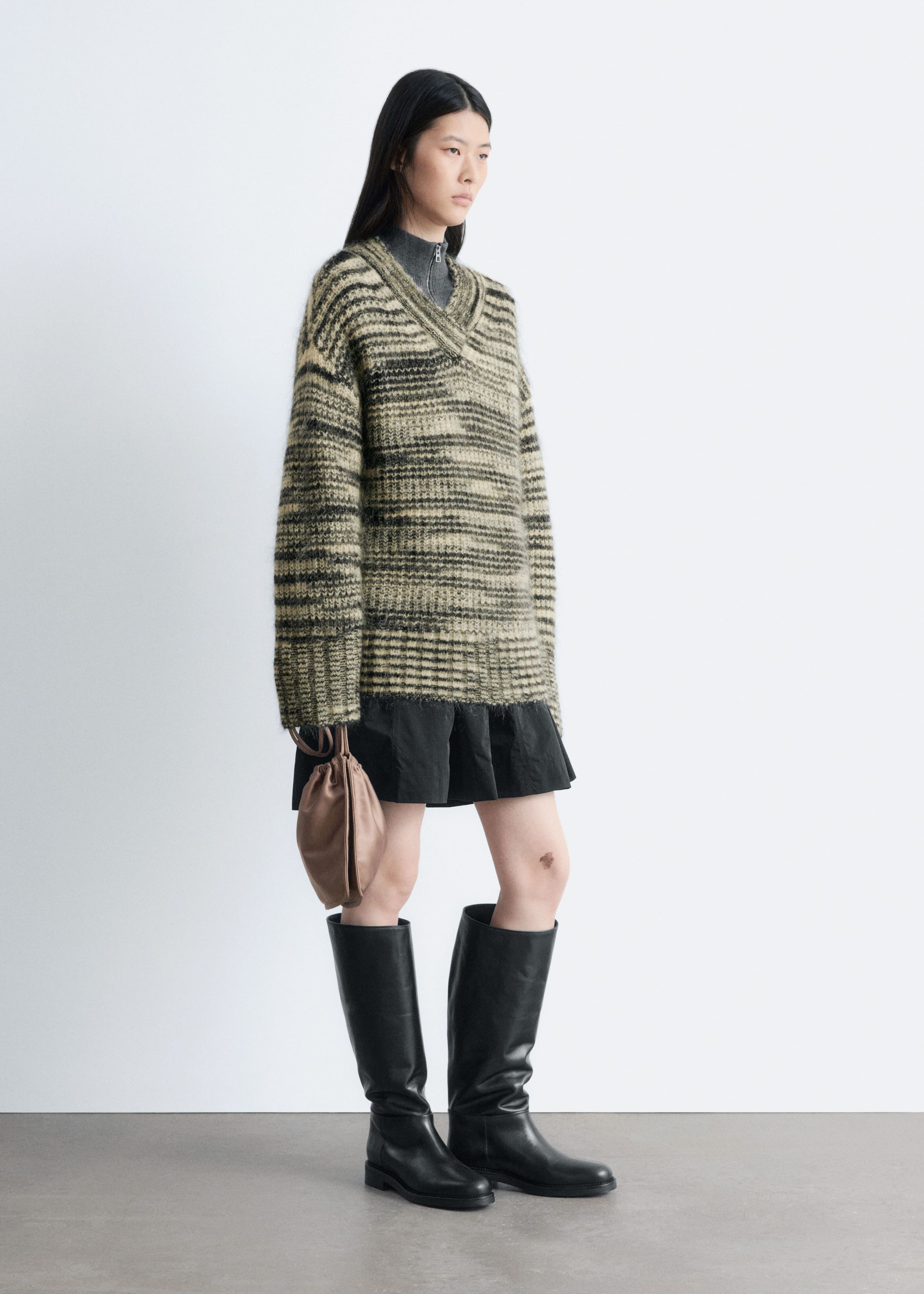 Image of Pullover mit V-Ausschnitt aus Mohair-Mix