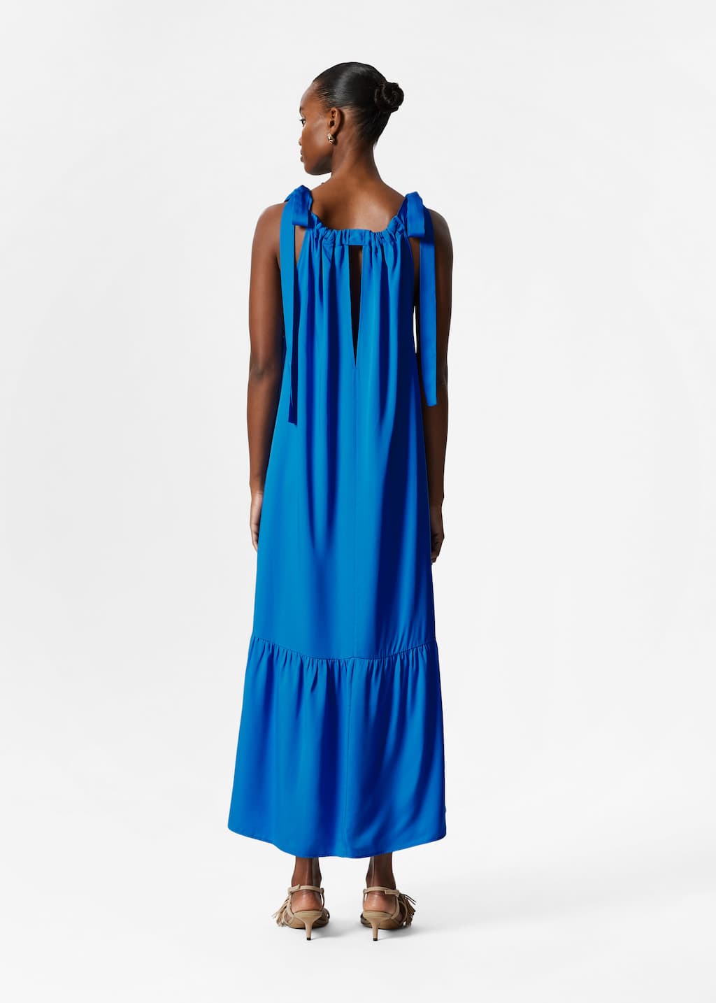 Vestido midi sin mangas fruncido - Lila - Lookbook