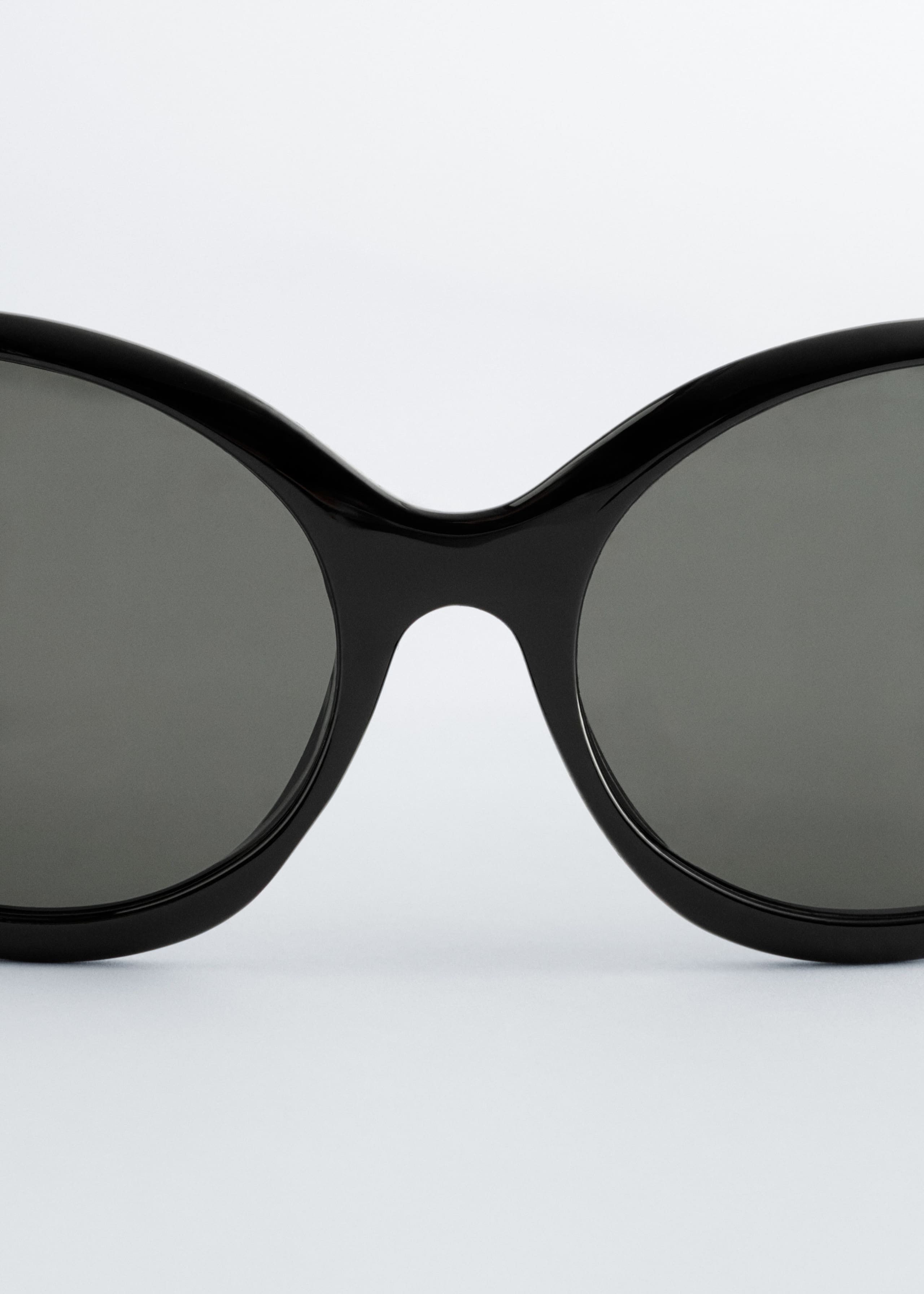 Image of Oversized Oval Frame Sunglasses