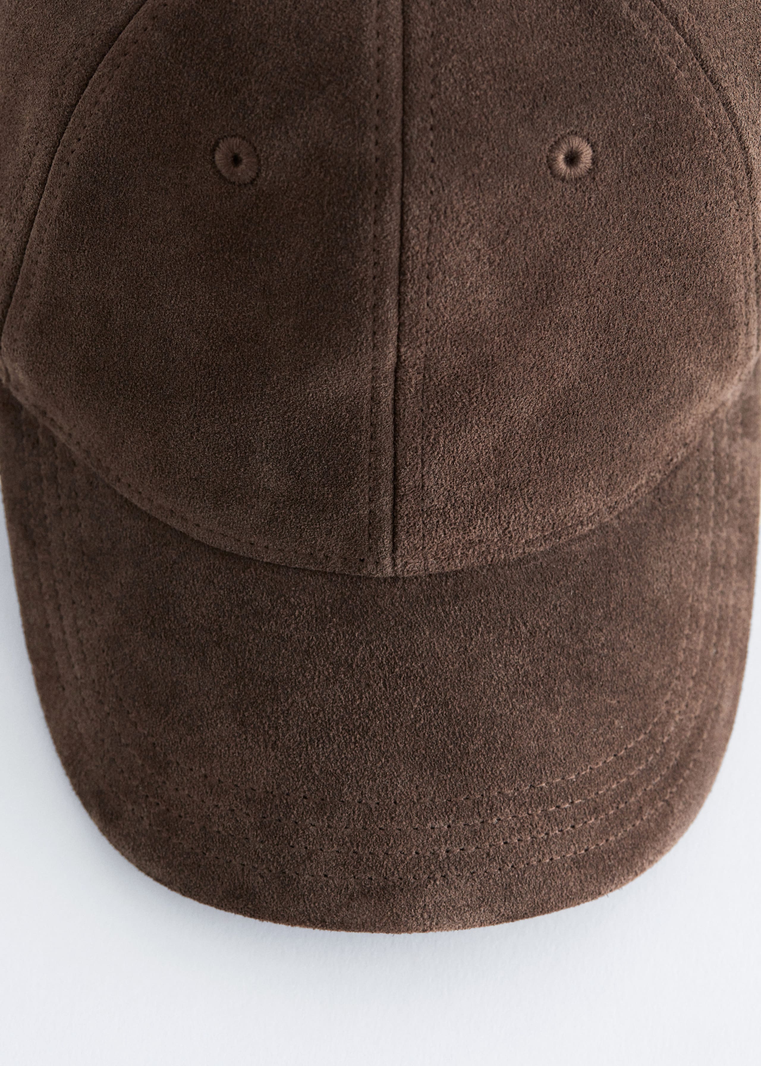 Image of Basecap aus Veloursleder
