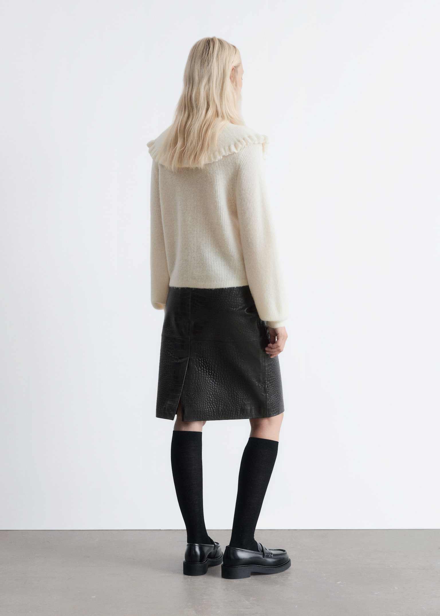 Peter Pan-collar Cardigan - White/Light Yellow - 4