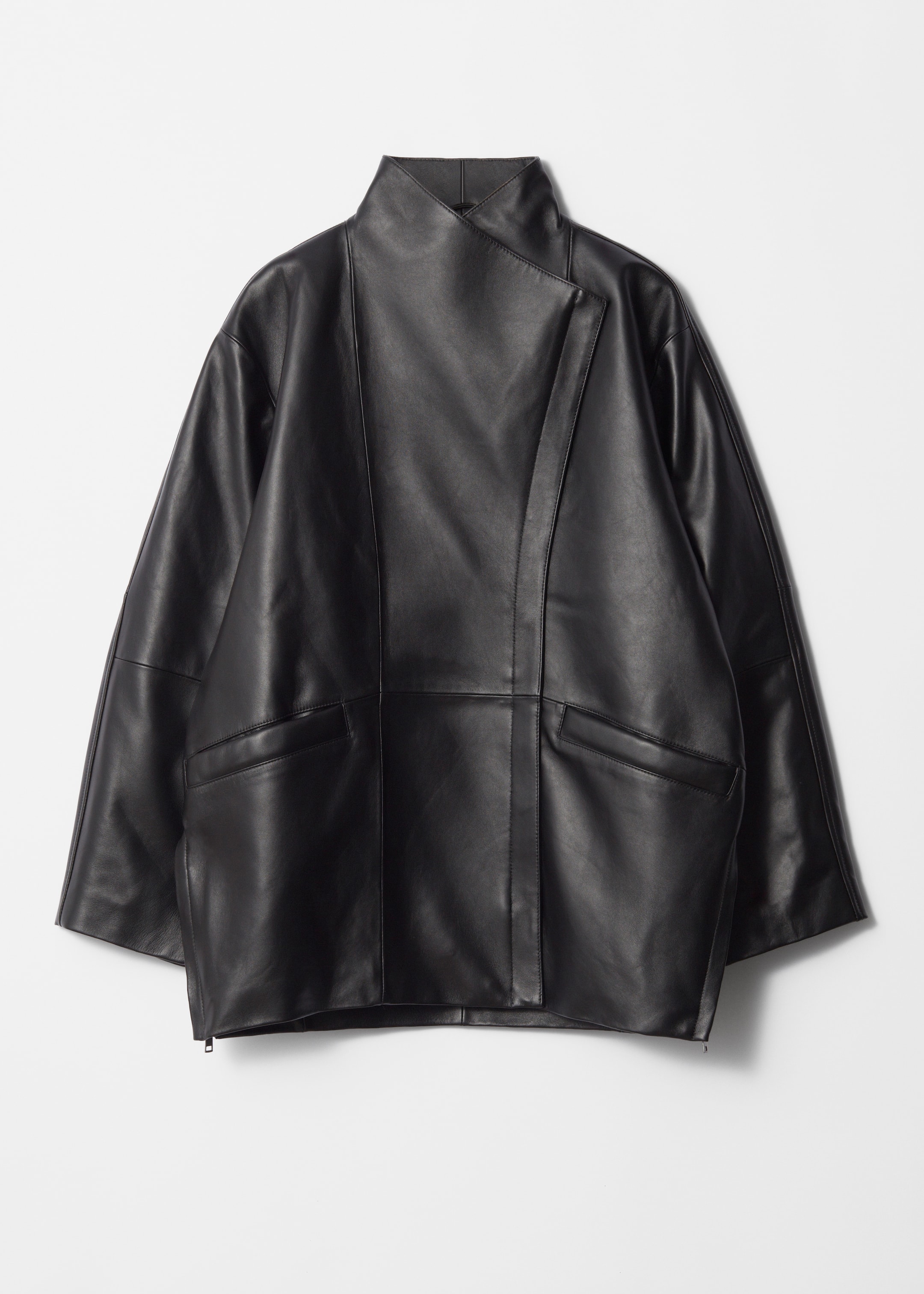 Größeres Bild ansehen: Oversized-Lederjacke mit Kokonsilhouette - Schwarz - Ladies | H&M DE 1