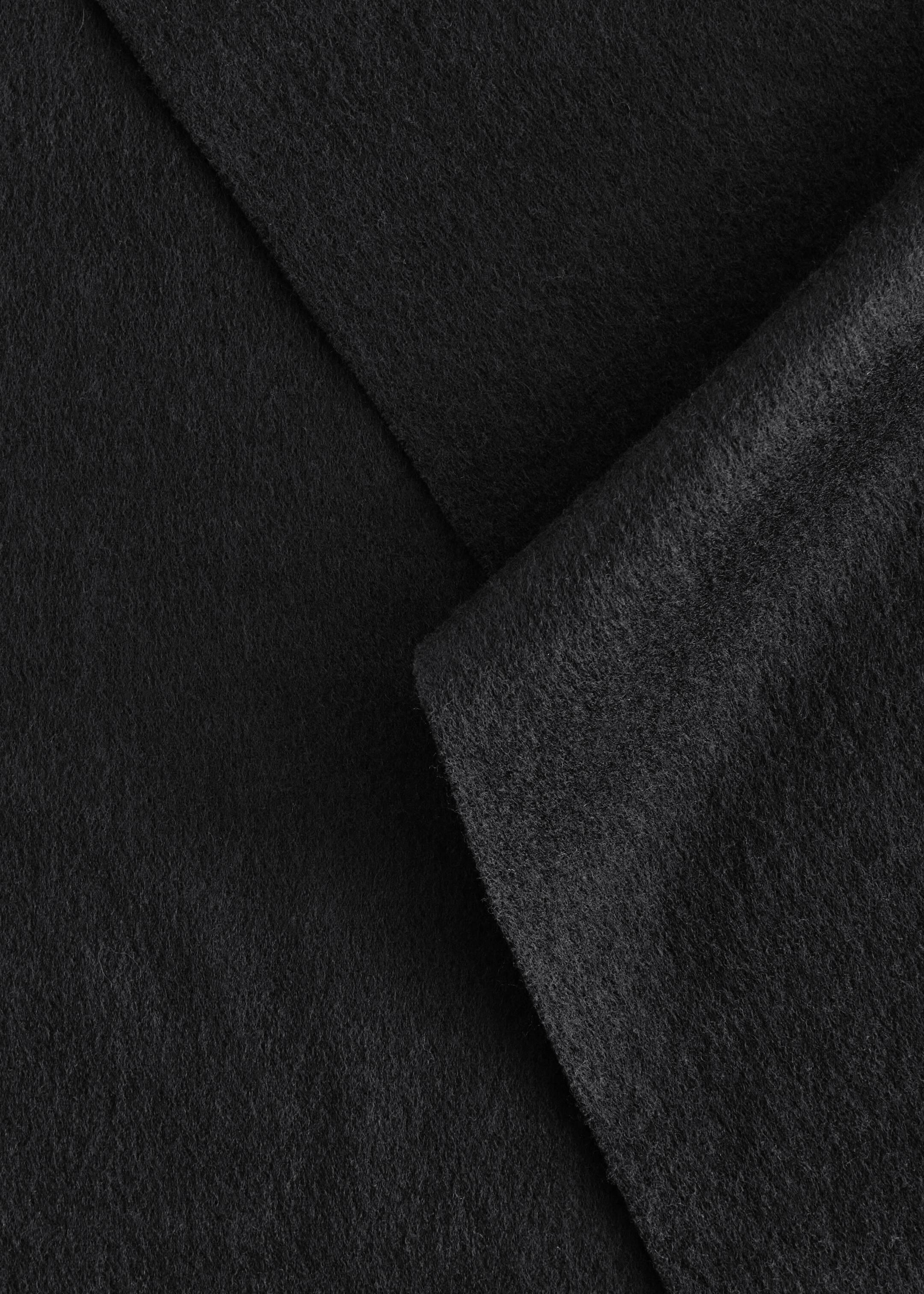 Zobrazit větší obrázek: Fringed Wool Blanket Scarf - Černá - ŽENY | H&M CZ 3