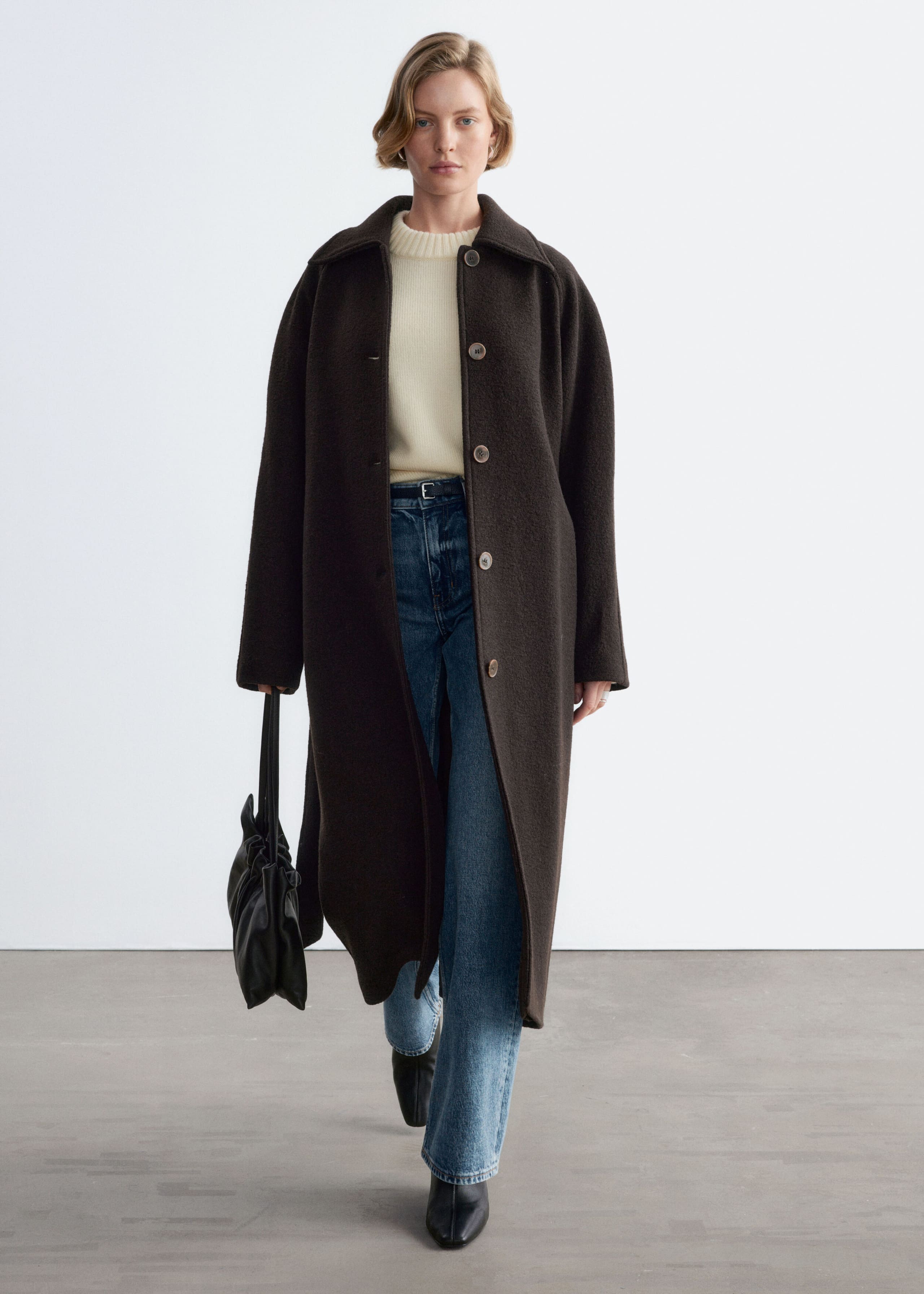 Jas van boucléwol - Donkerbruin - Lookbook