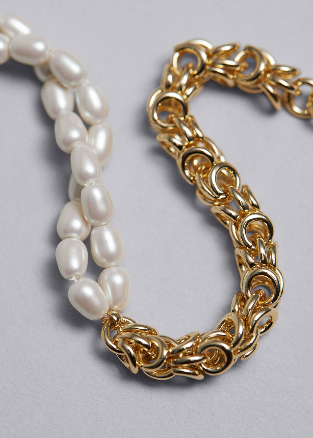 Pulsera de cadena de perlas - {{variantName}} - Detalle descriptivo