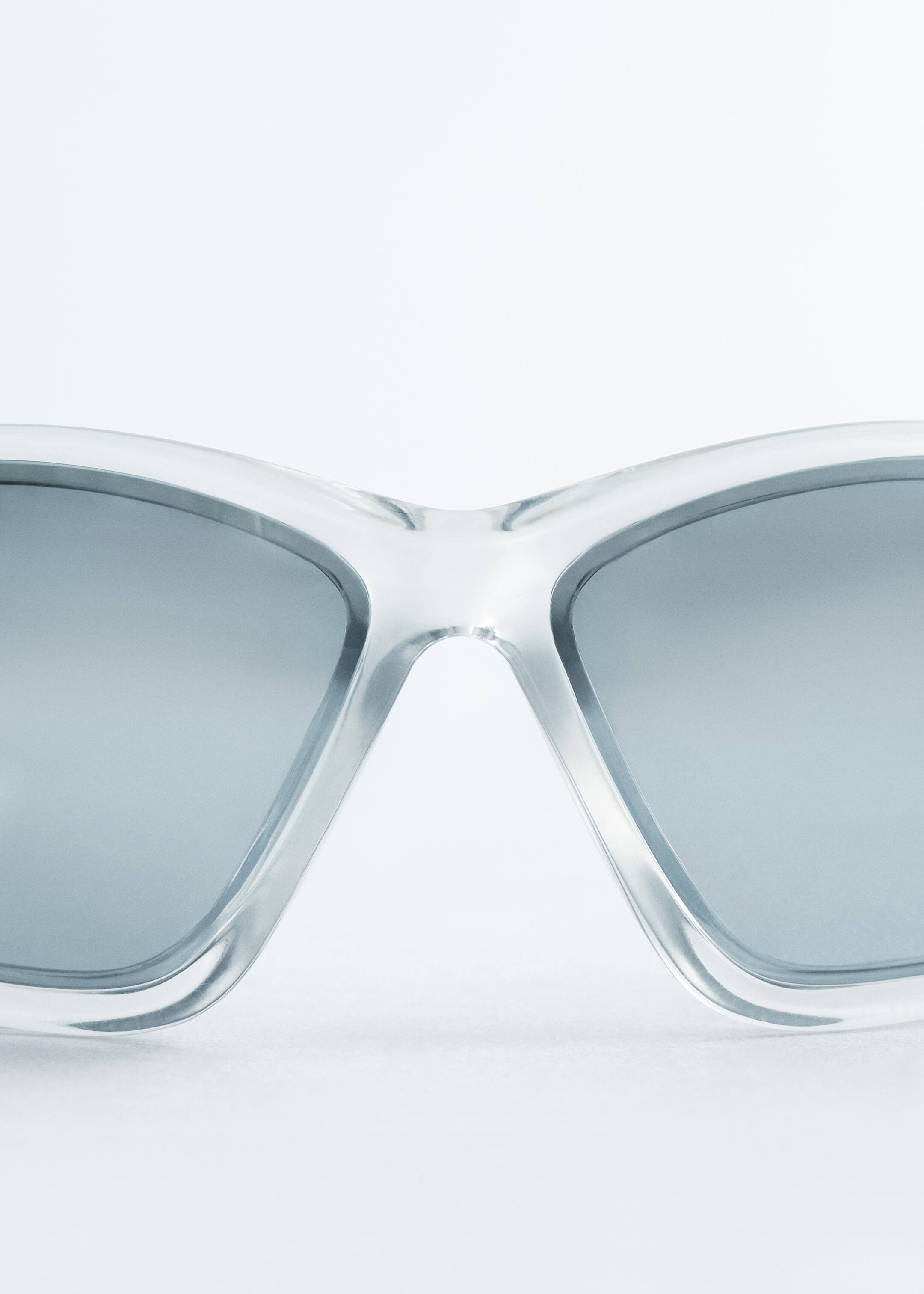 Visualizza immagine più grande: Occhiali da sole sportivi - Trasparente/Grigio chiaro - DONNA | H&M IT 4