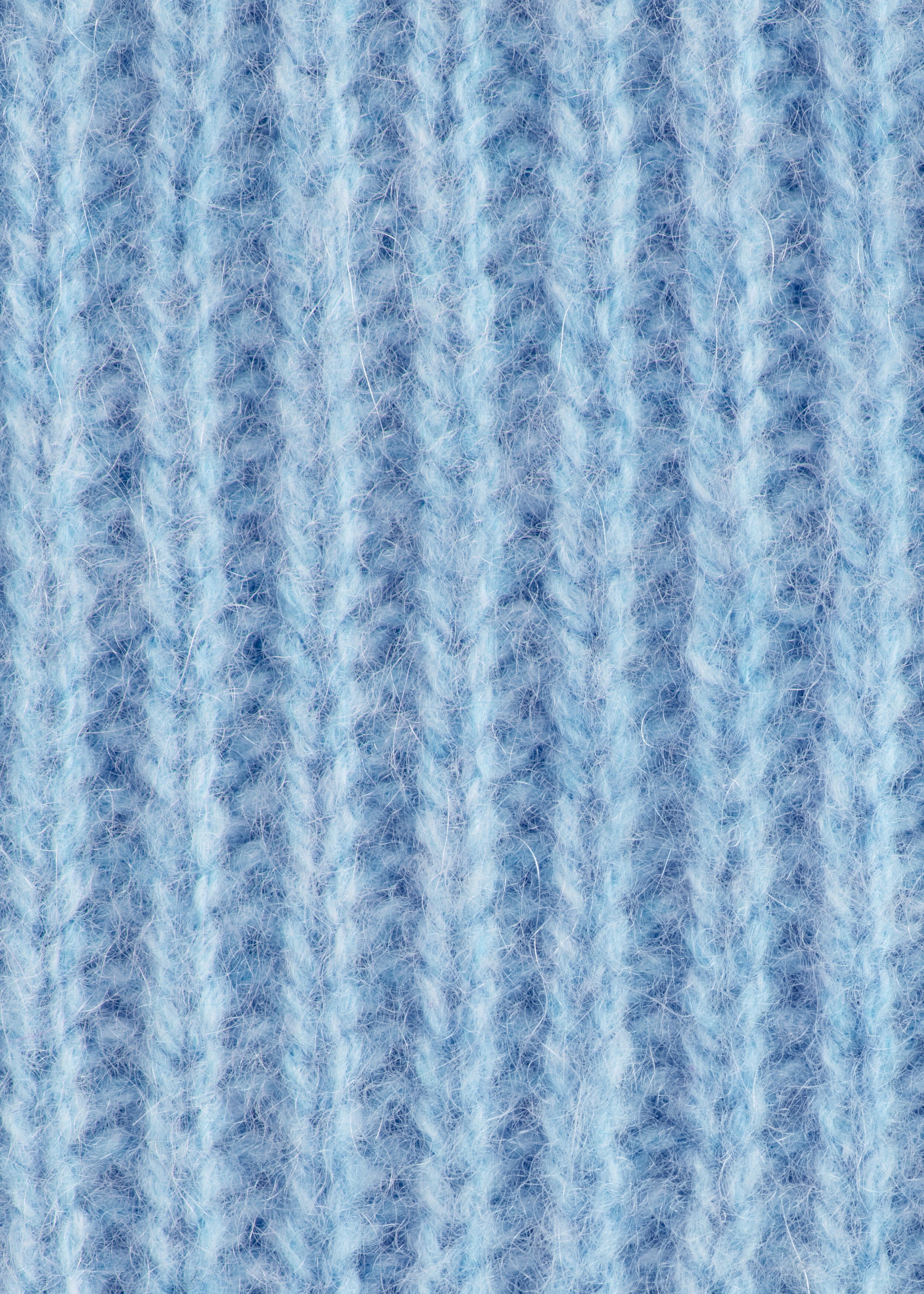 Cashmere Knit Scarf - {{variantName}} - Descriptive Detail