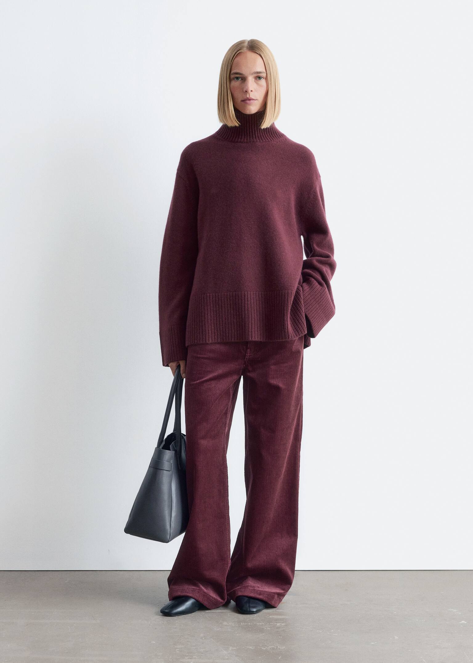 Oversized-Wollpullover mit Rollkragen - Weinrot/Dunkles Graubraun/Braun - 7