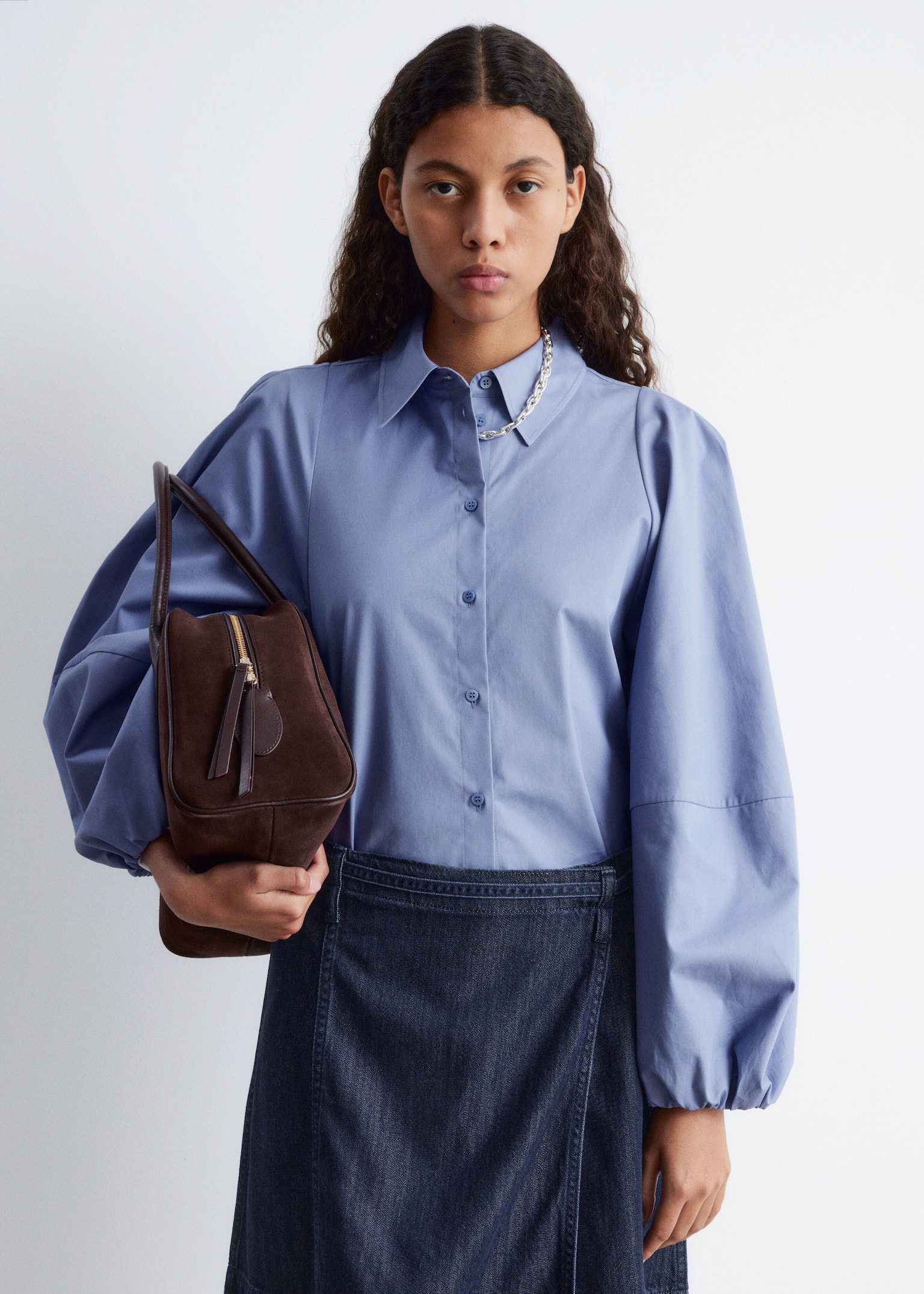 Volumineuze blouse met ballonmouwen - Vaalblauw/Donkerrood - 4