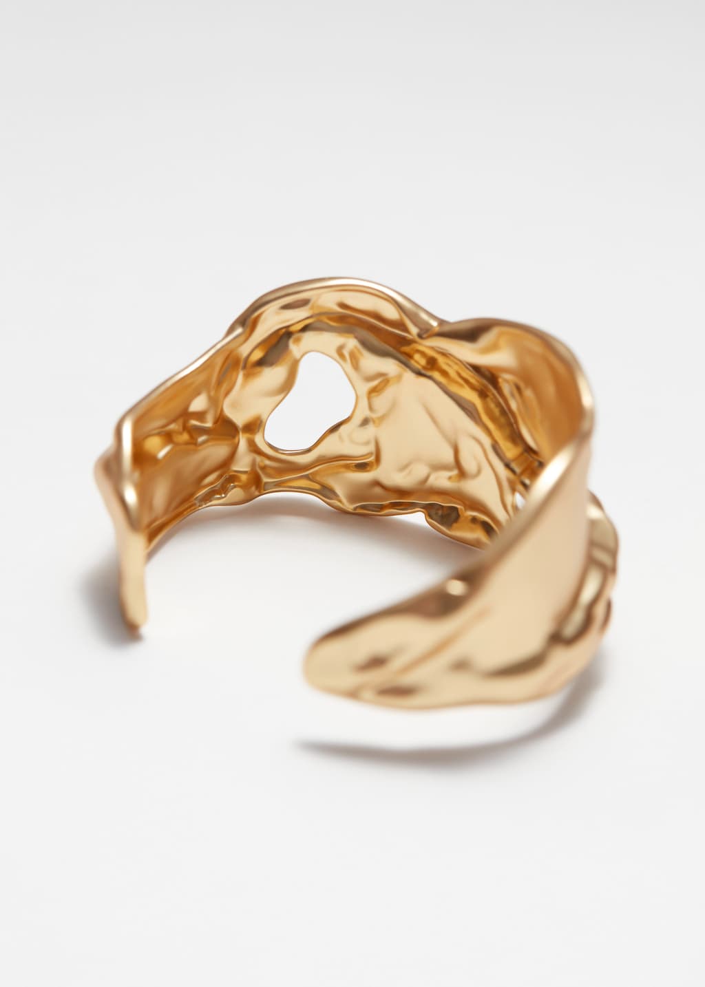 Image of Brazalete abierto irregular
