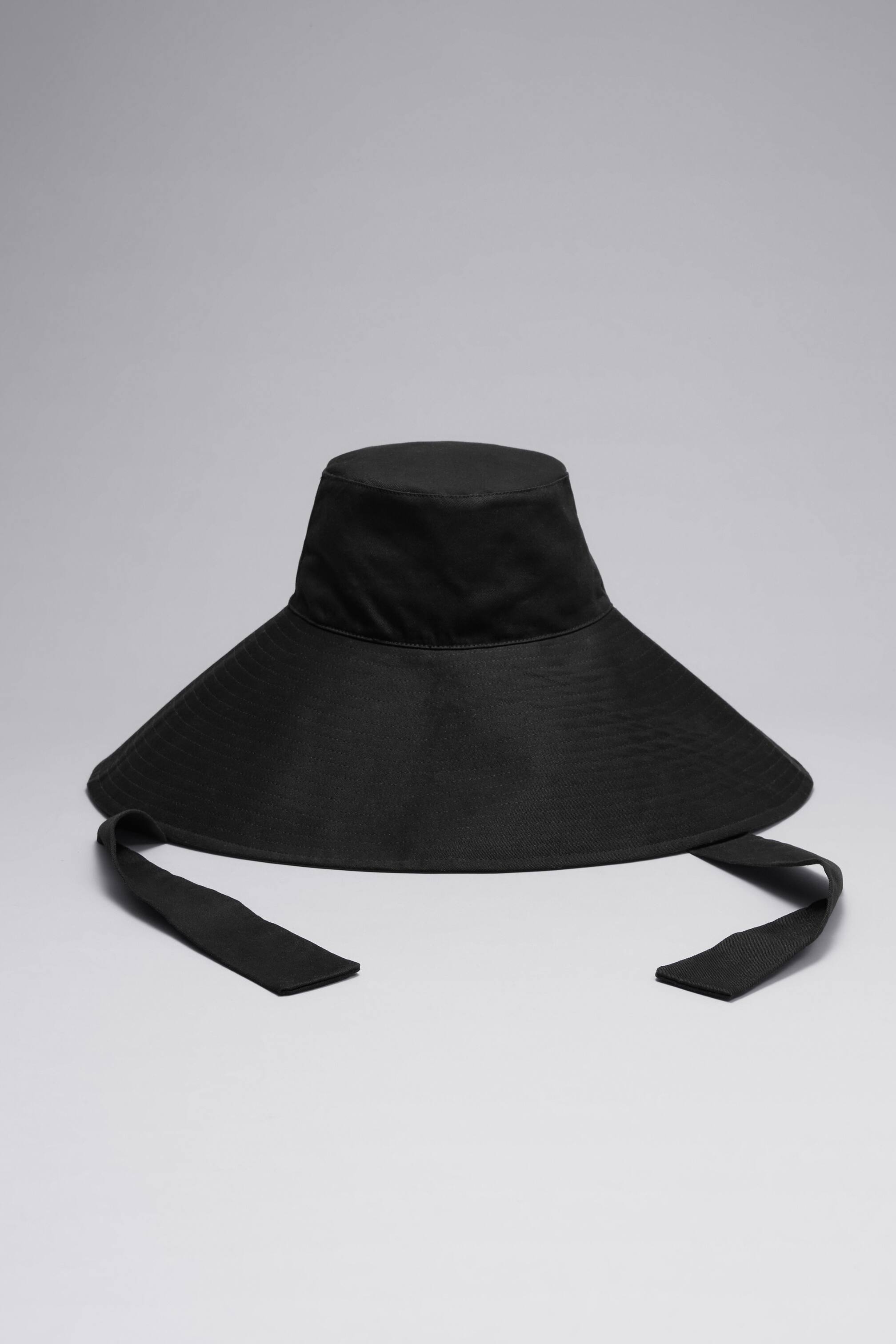 Näytä suurempi kuva: Puuvillakankainen aurinkohattu - Musta - NAISET | H&M FI 1