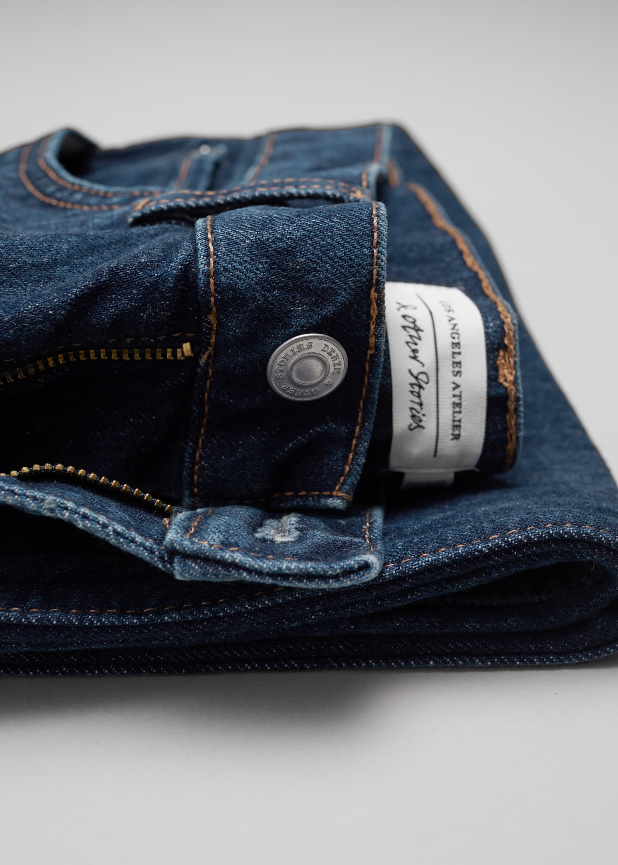 Größeres Bild ansehen: Verkürzte Jeans mit weitem Bein - Mittelblau - Ladies | H&M DE 2